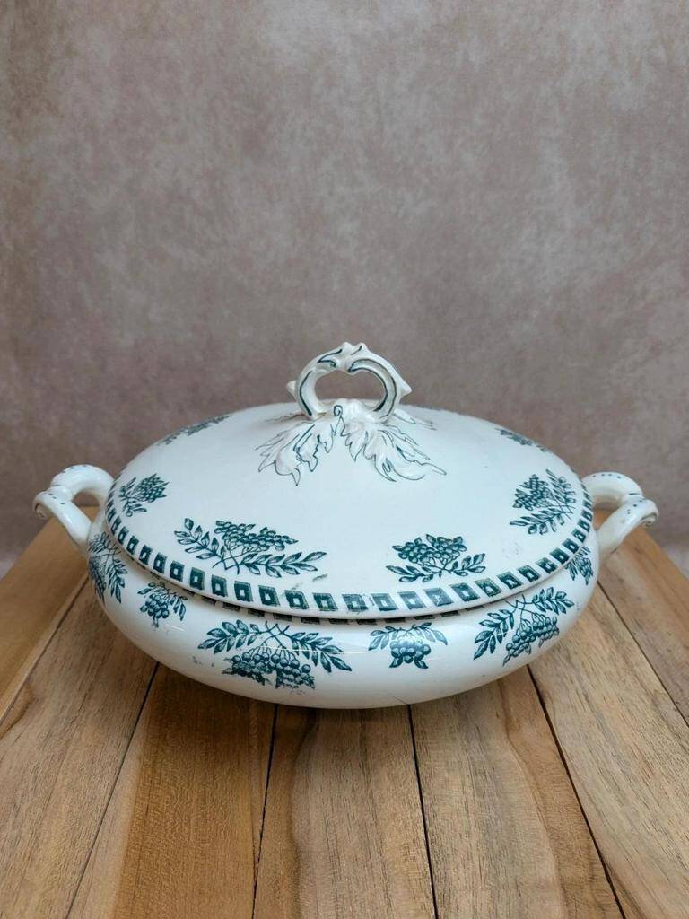 Old iron earth vegetable light – Onnaing pottery – Sorbier decoration