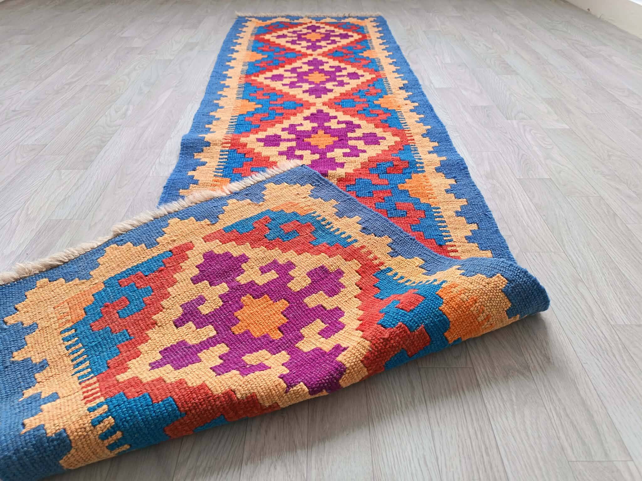 Handmade Persian Gashqaï corridor rug