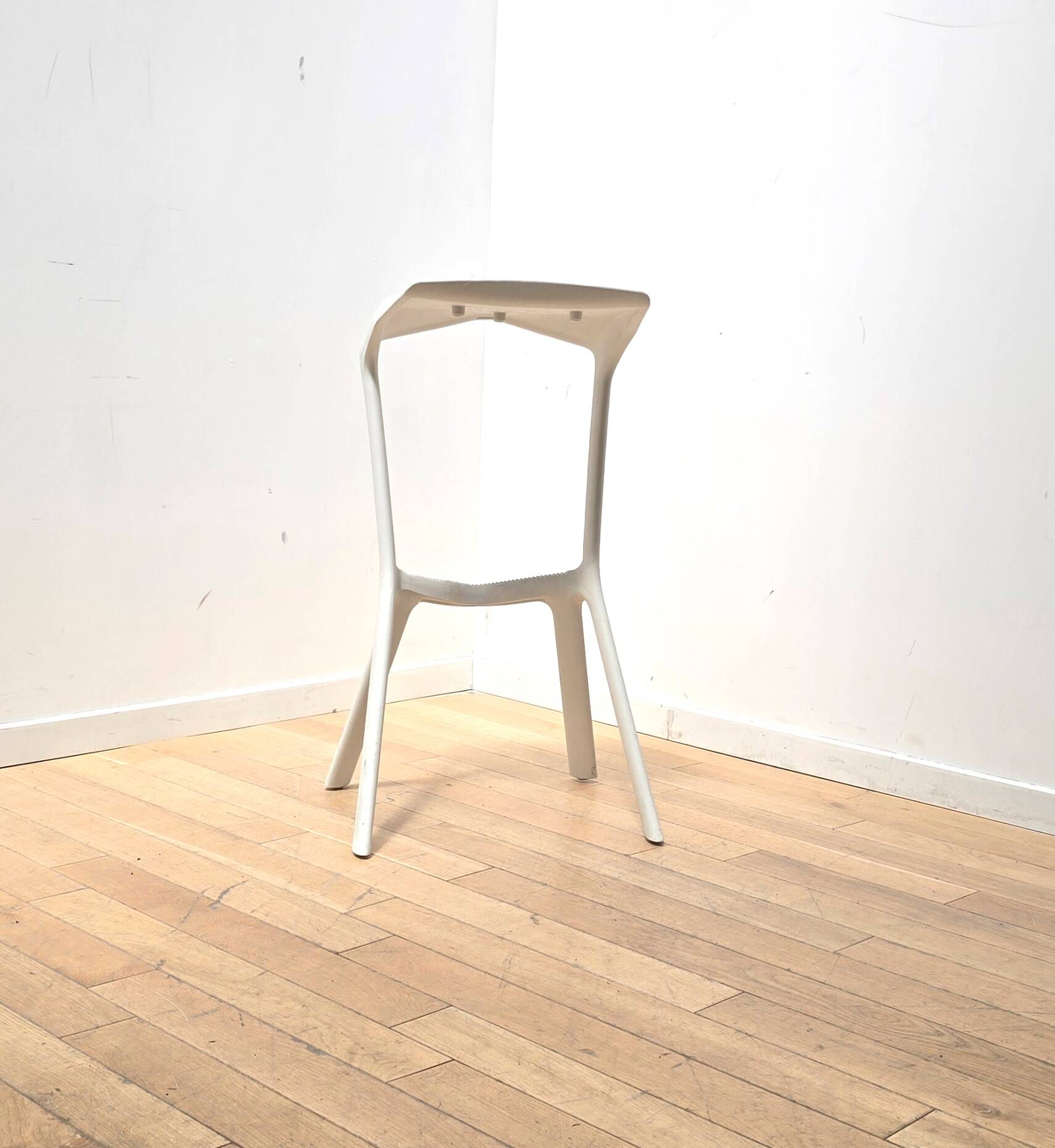 Prank Bar Stool, Miura