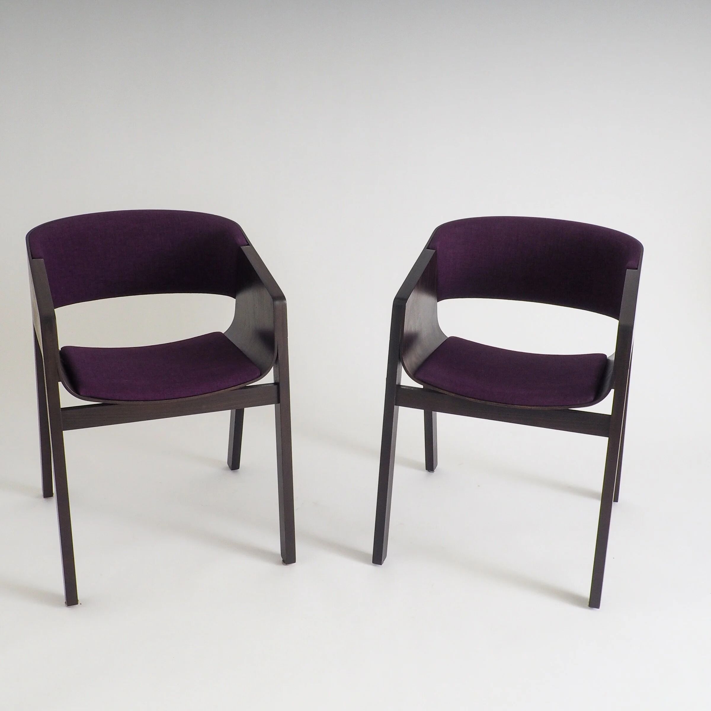 Ensemble de 2 fauteuils magnifiques par TON