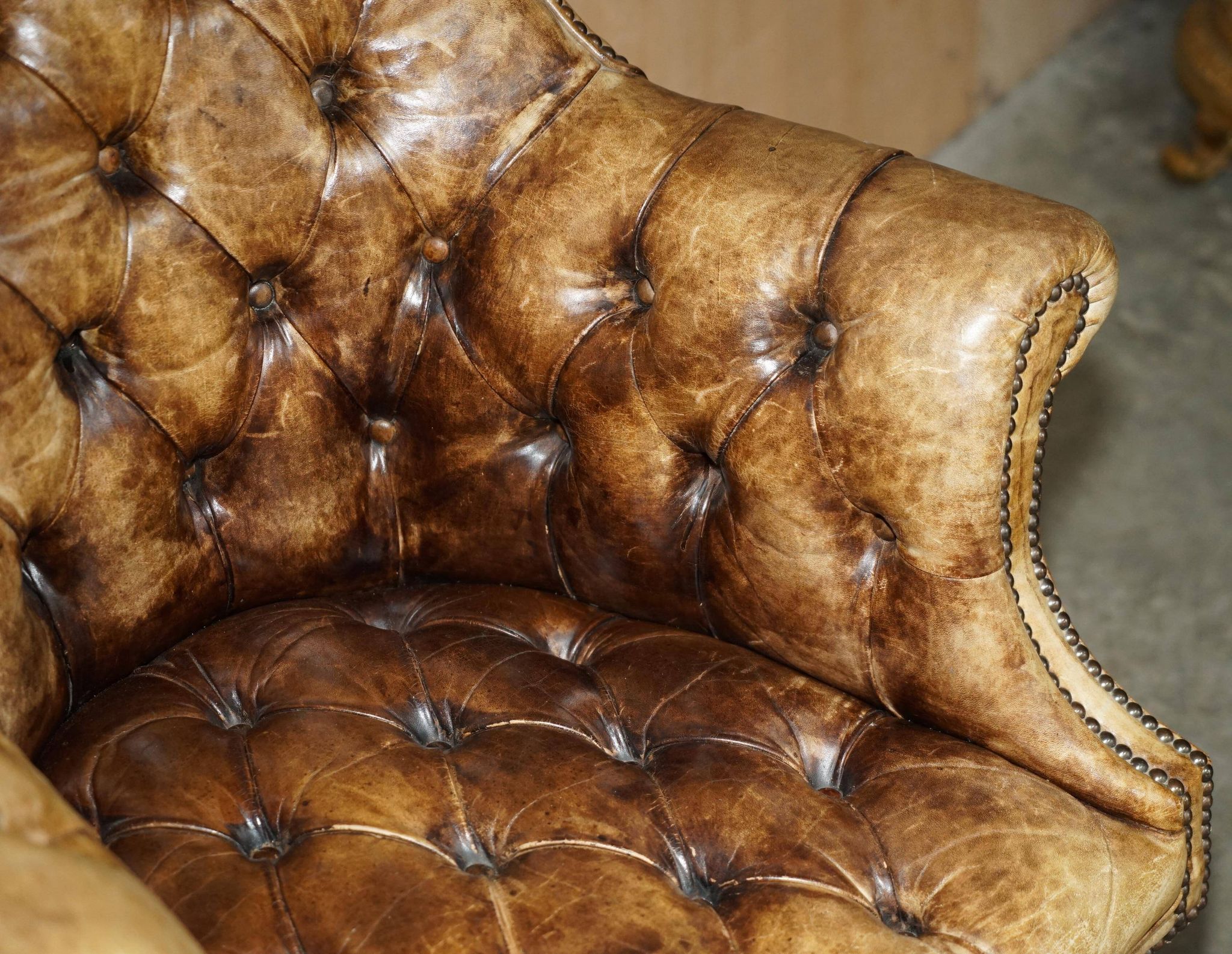 Chesterfield executive armchair in aniline leather