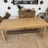 Large farmhouse table with 2 extensions and 2 drawers