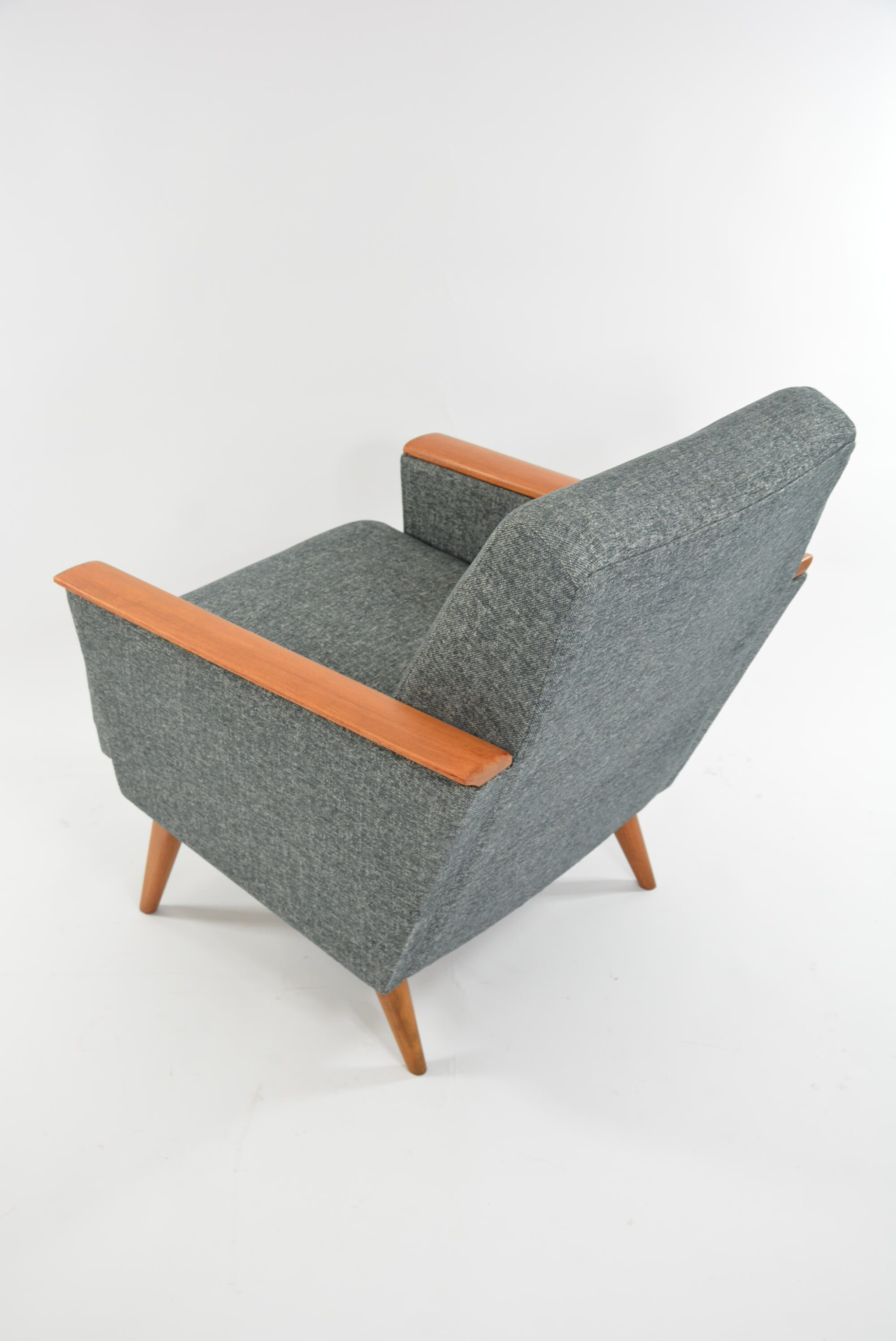 Fauteuil carre gris chiné