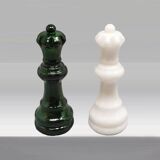 1970s Italian Volterra Alabaster Chess Set in Rare Forest Green and White