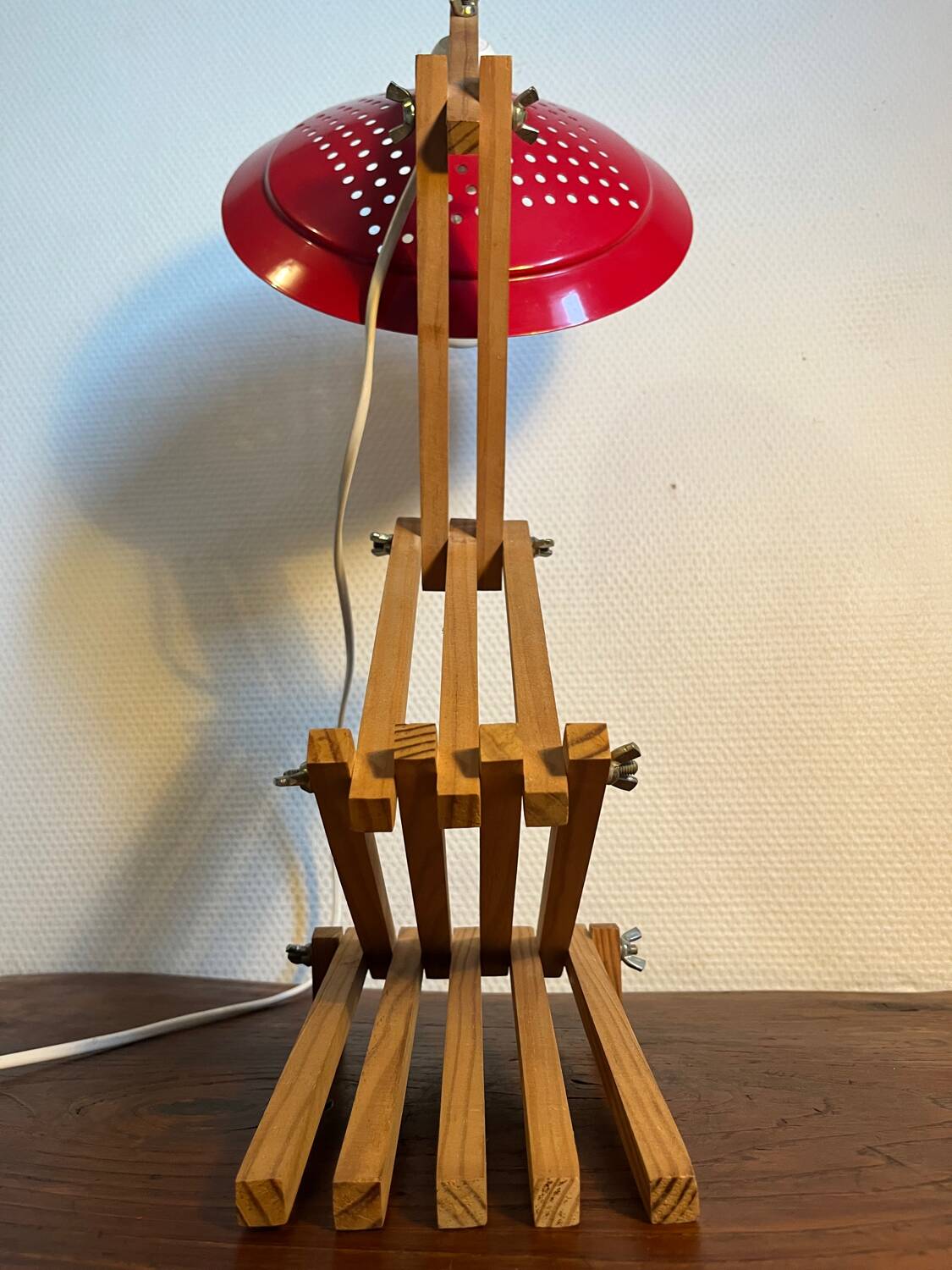 Wooden accordion wall lamp