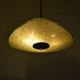 Suspension en verre du milieu du siècle années 1970.