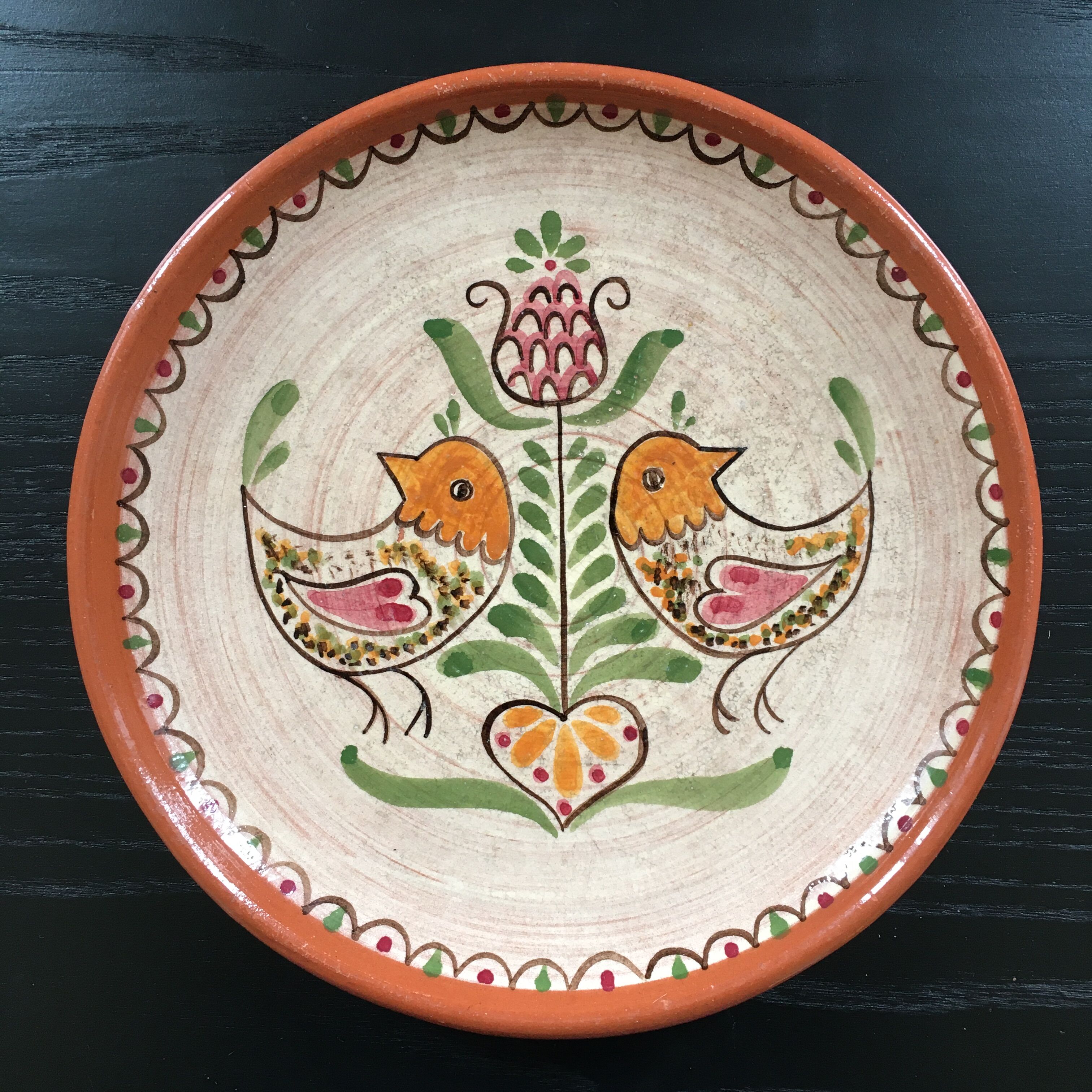 Decorative plate with birds, signed.