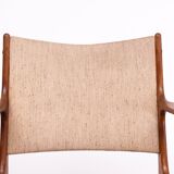 Very nice curved armchair , design by Johannes Andersen
