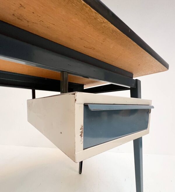 Bureau industriel en métal par Marko, années 1960