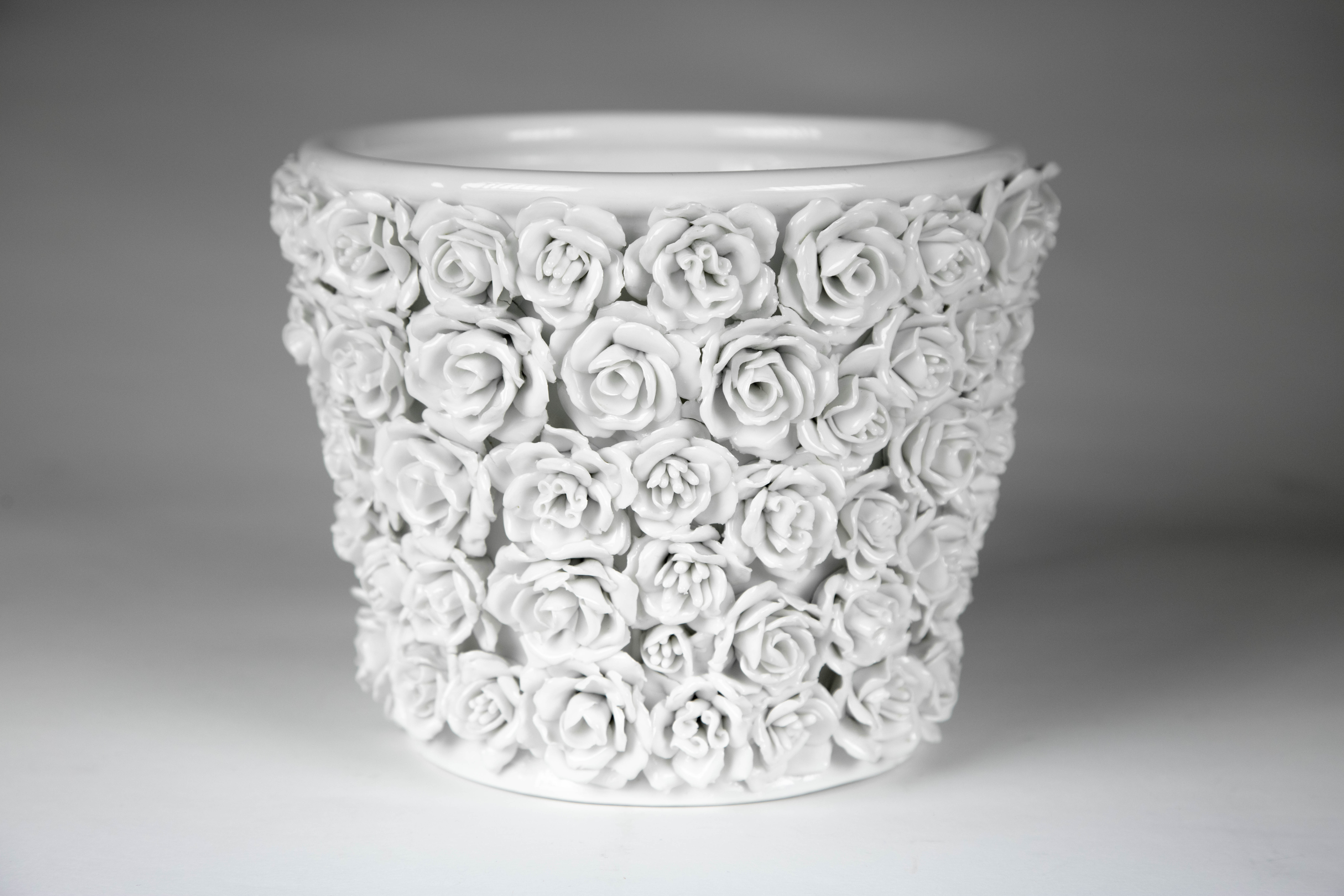 White earthenware pot cover "coco camellias" style 100 unique flowers