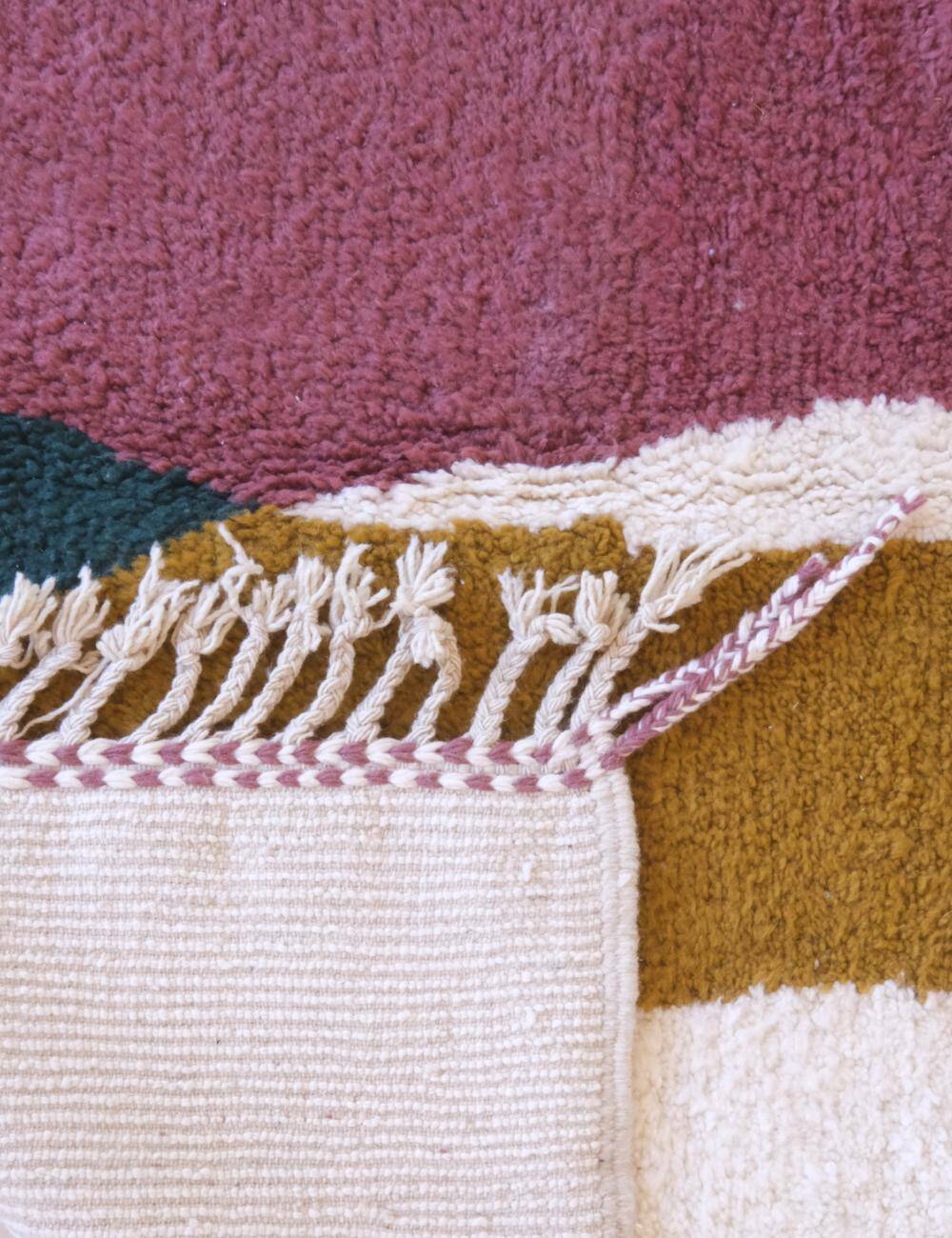 Modern Berber Rug - 235 x 175 cm