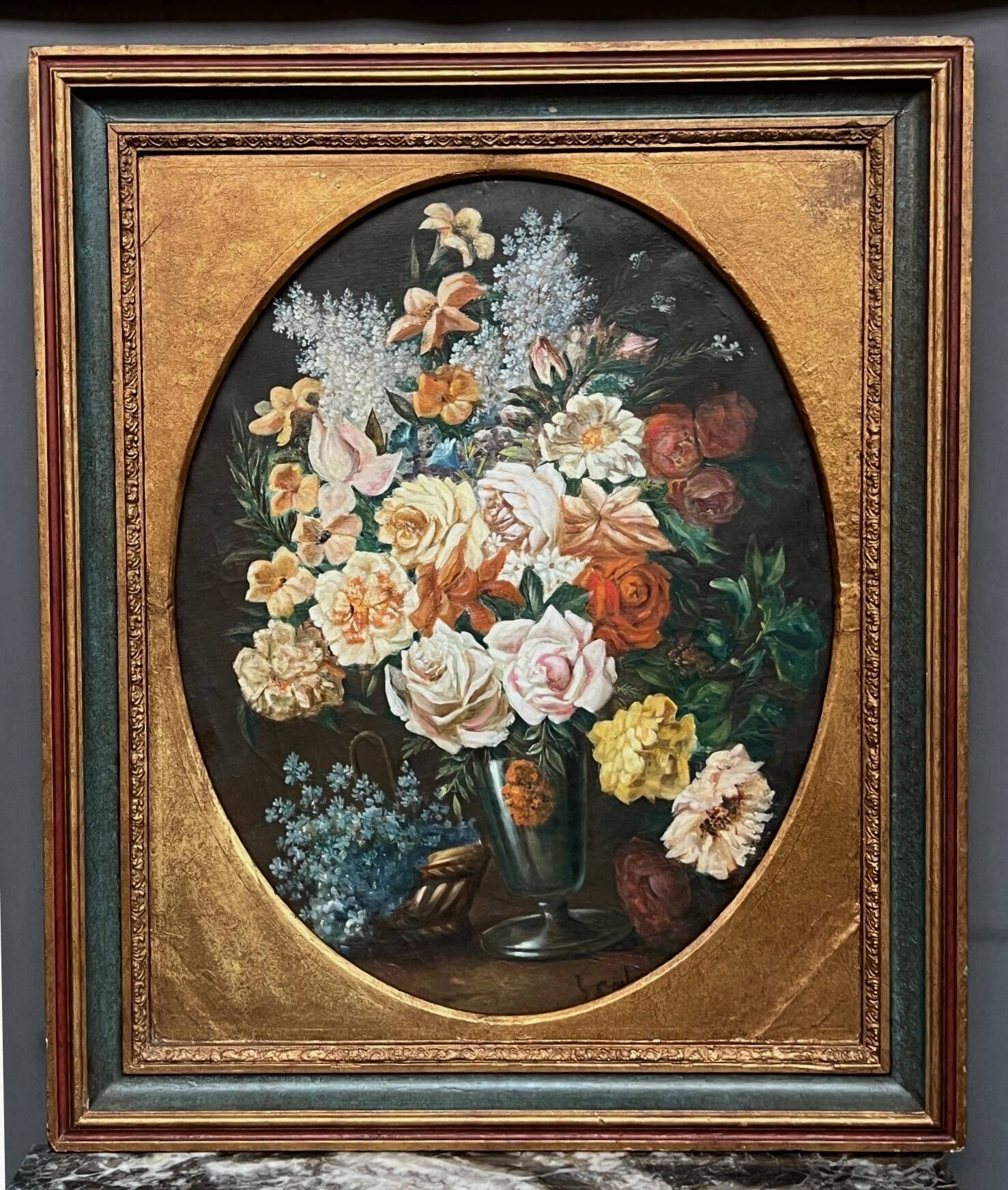 G. Carlier. Still life signed with flowers in a beautiful frame.