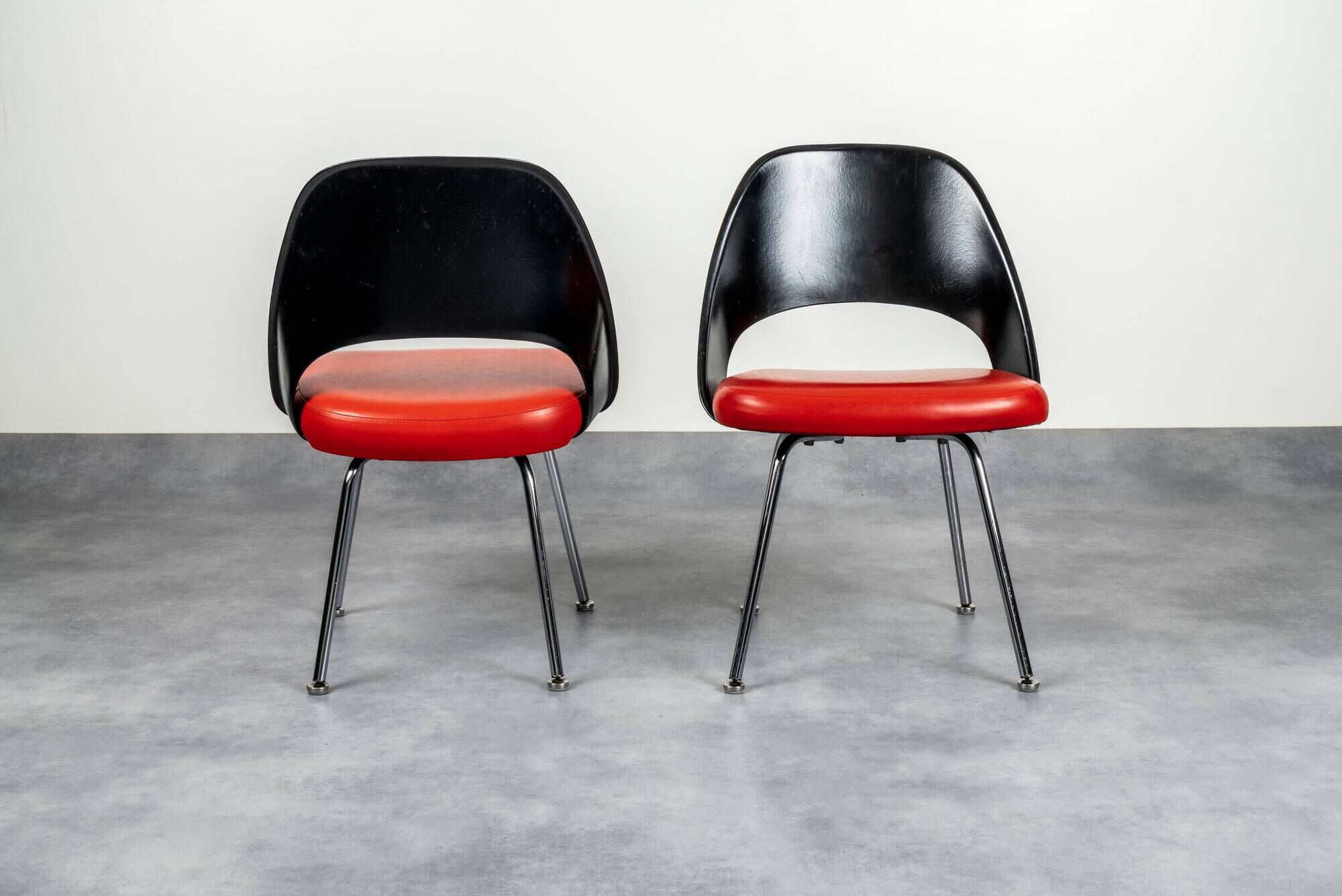 Set of 4 Conference chairs by Eero Saarinen for Knoll.