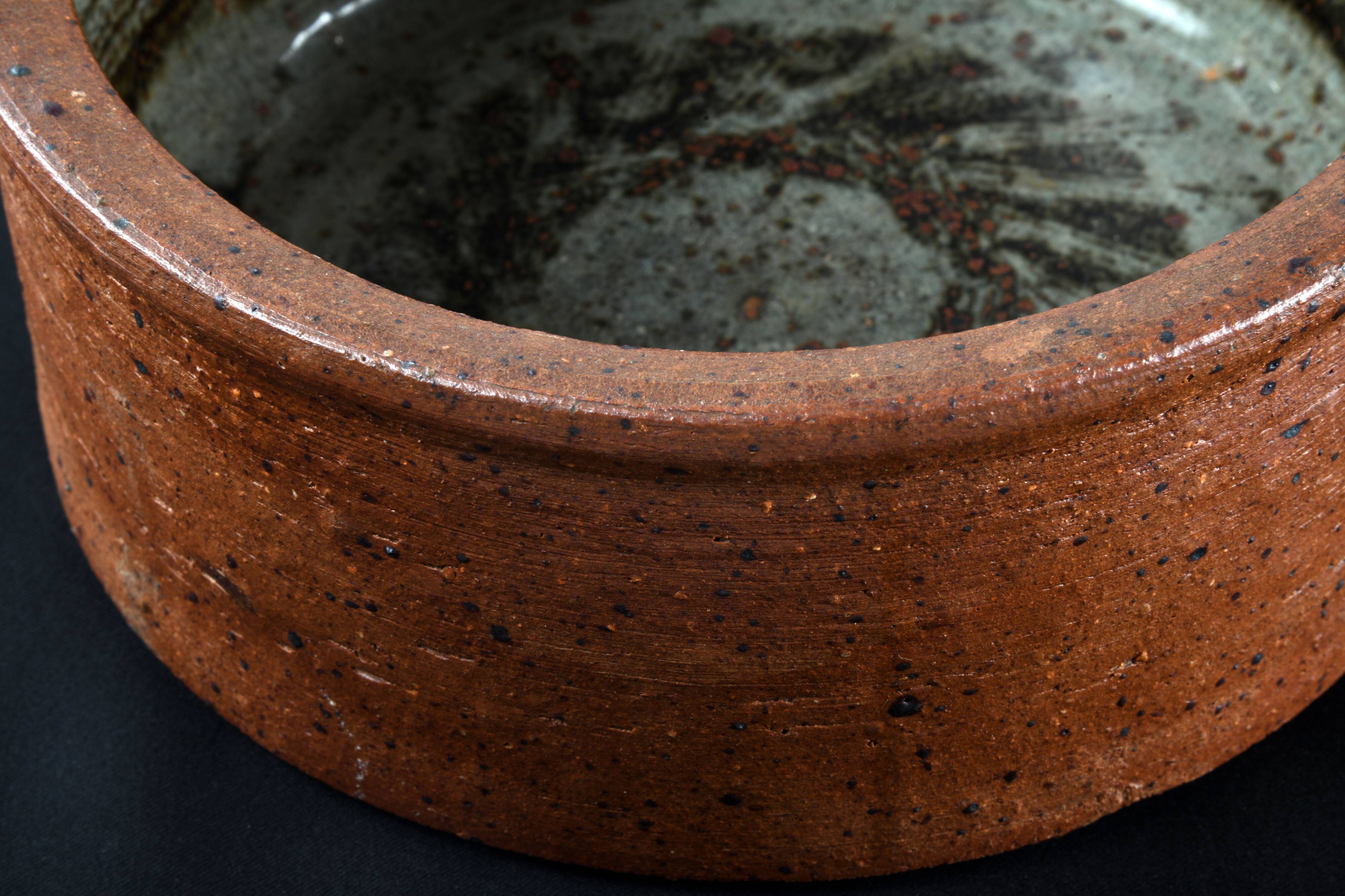 Plat céramique danoise par Helle Allpass