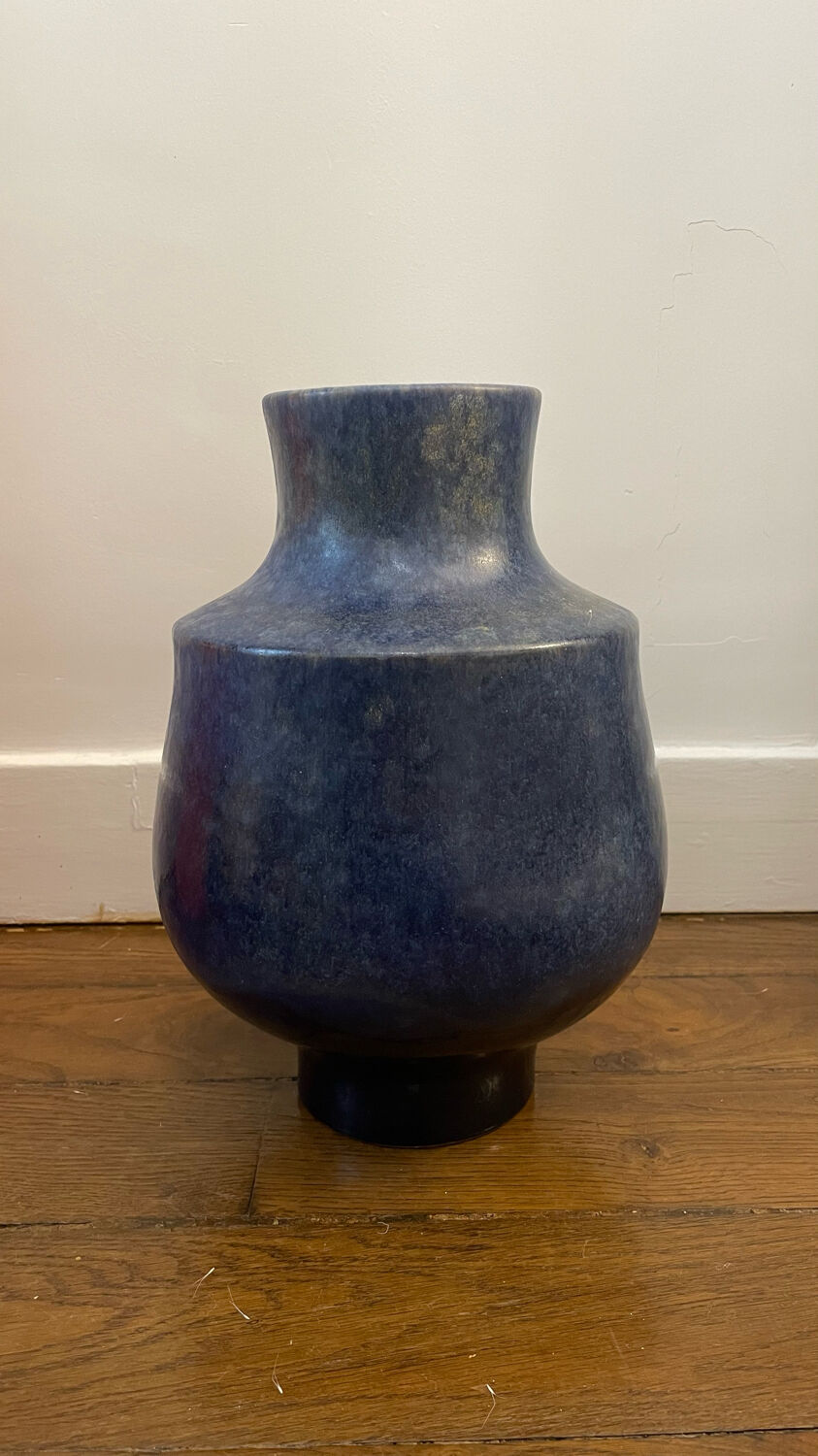 Blue Majolika ceramic vase