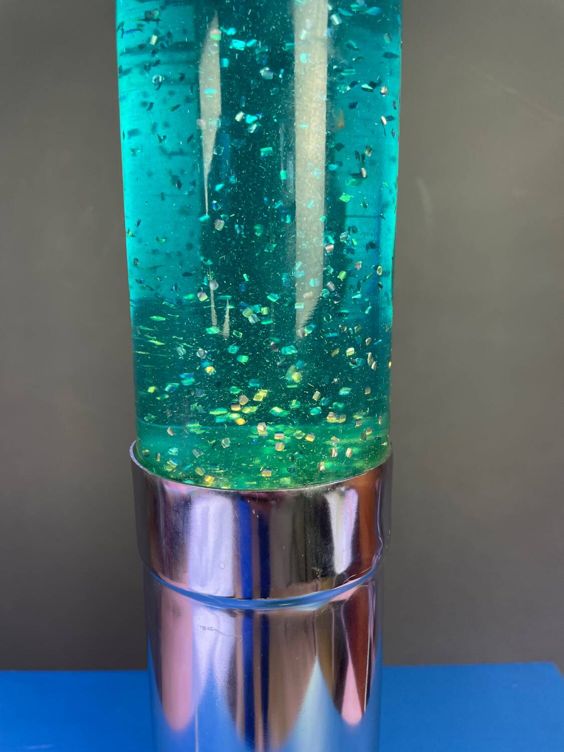 Crestworth Cosmos Glitter Lamp