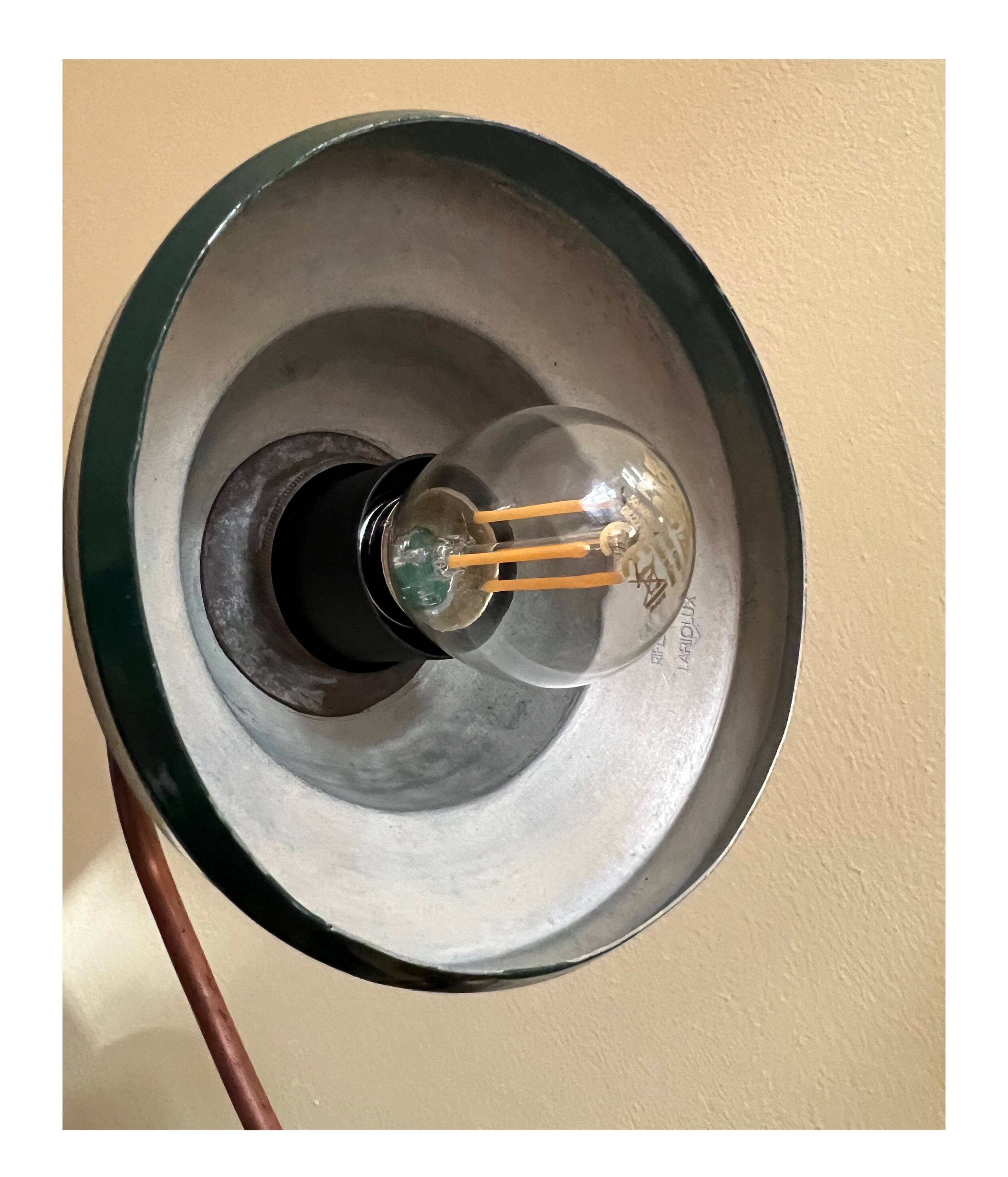 Lariolux ministerial lamp, 30s