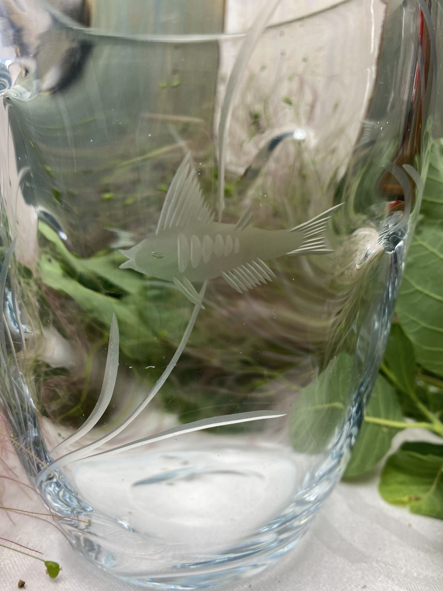 Pinched crystal vase engraved with vintage marine motifs