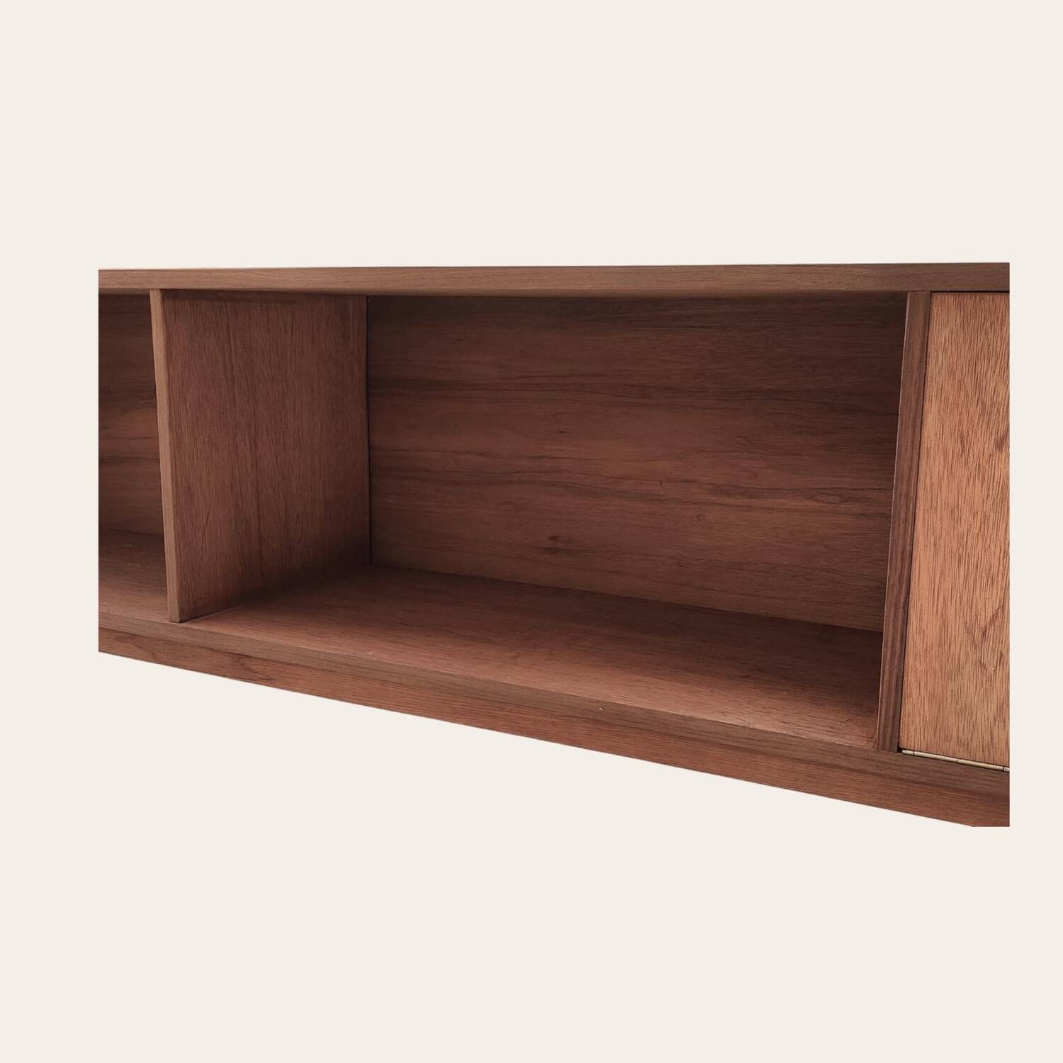 Silund low sideboard
