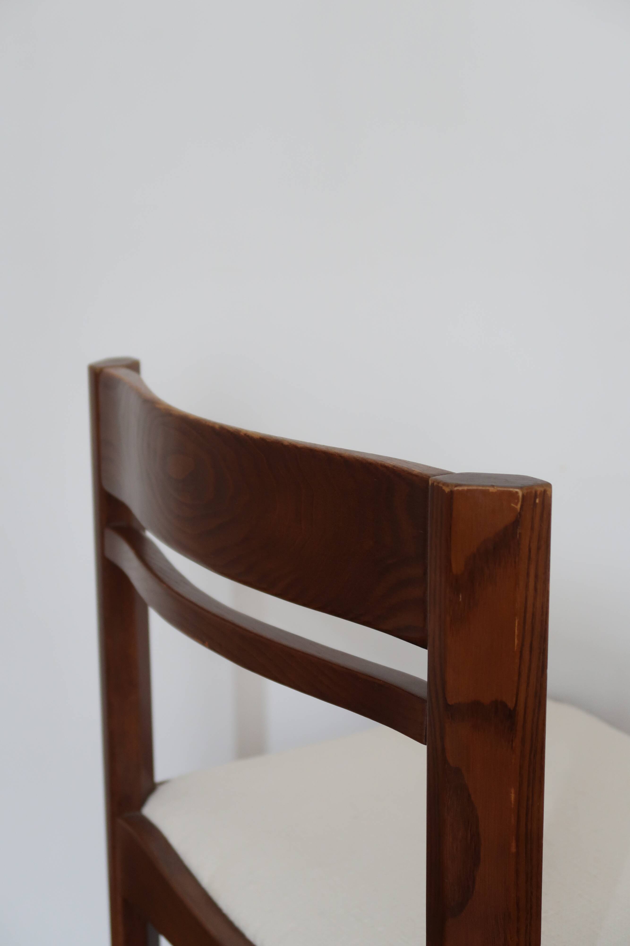 4 modernist cream chairs