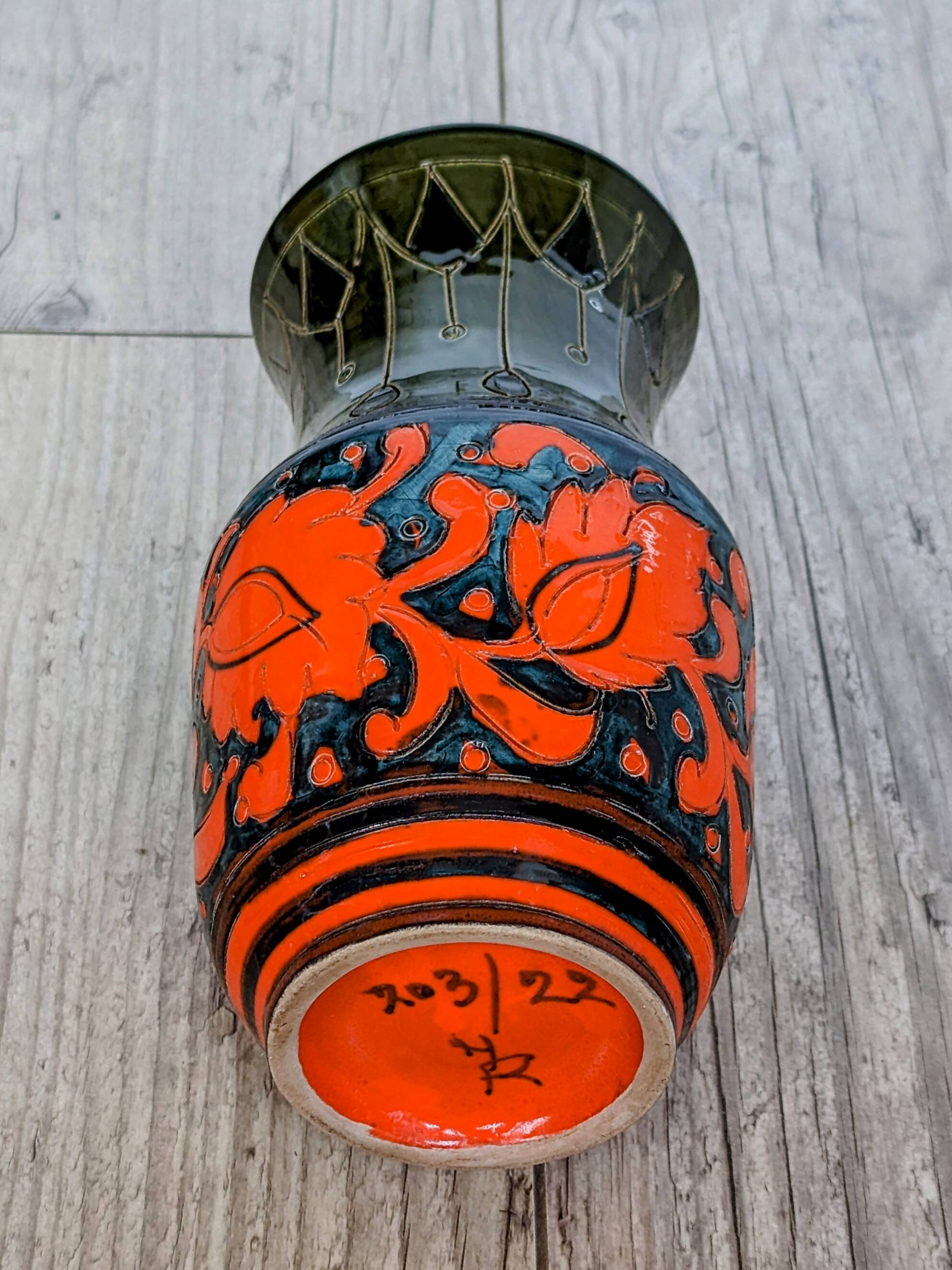 Sgraffito Scraffito enameled ceramic vase in green and orange colors - Year 1950