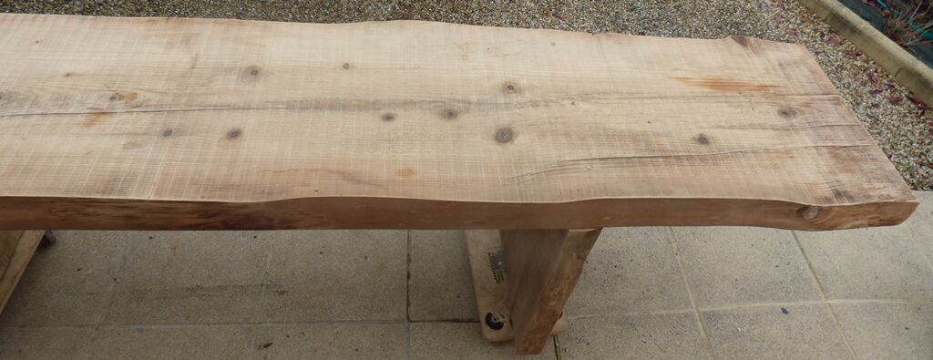 Table 320 cm en bois massif cèdre