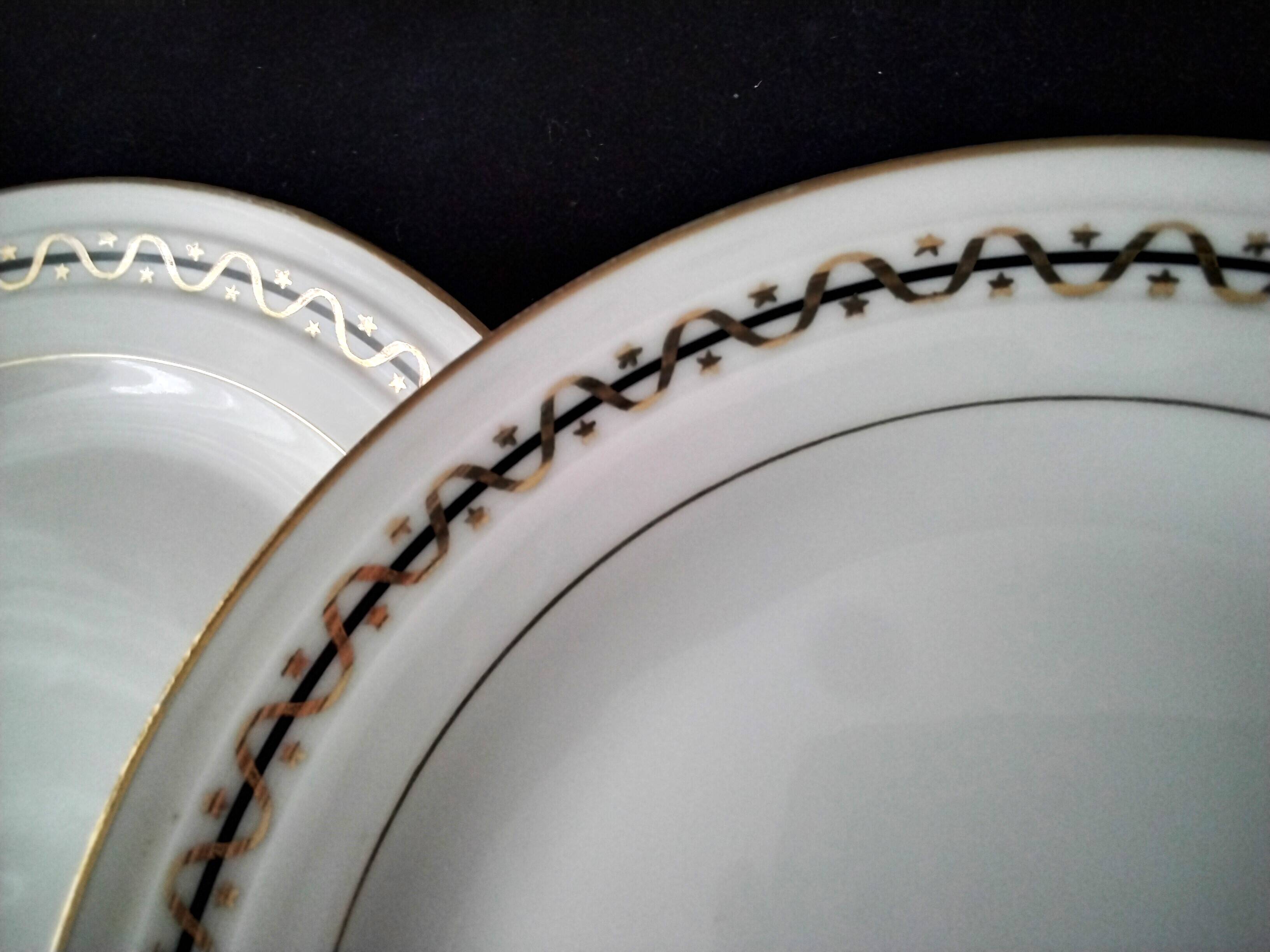 6 Assiettes plates en porcelaine de Chartres sur Cher, Pate et émail de Limoges