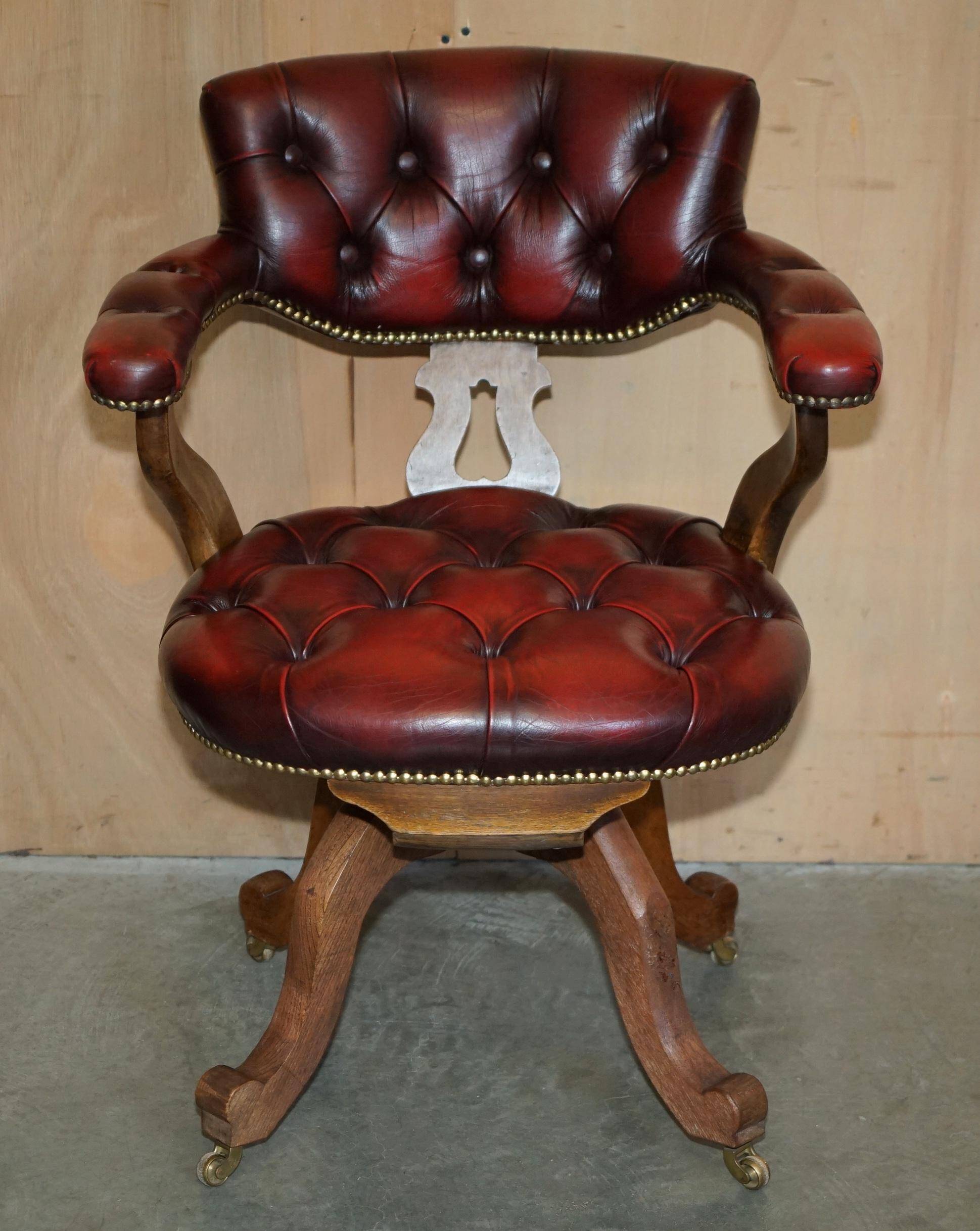 Chaise de capitaine Chesterfield victorienne en cuir