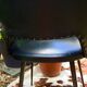 Chaise tulipe skaï noir des années 50