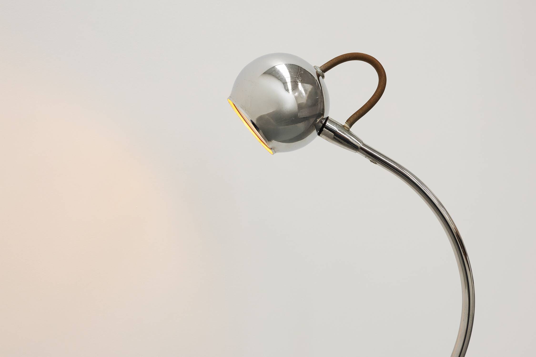 Lampadaire chromé de style Mid-Century, par Nordlux, Danemark, années 1970