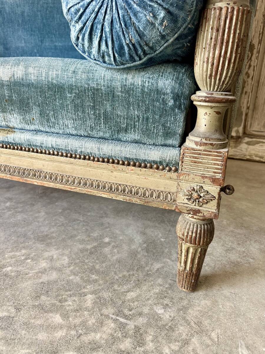 Louis XVI daybed circa 1800
