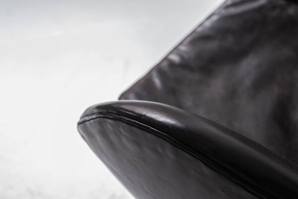 Premier fauteuil « Egg » conçu par Arne Jacobsen pour Fritz Hansen, Danemark 1958.