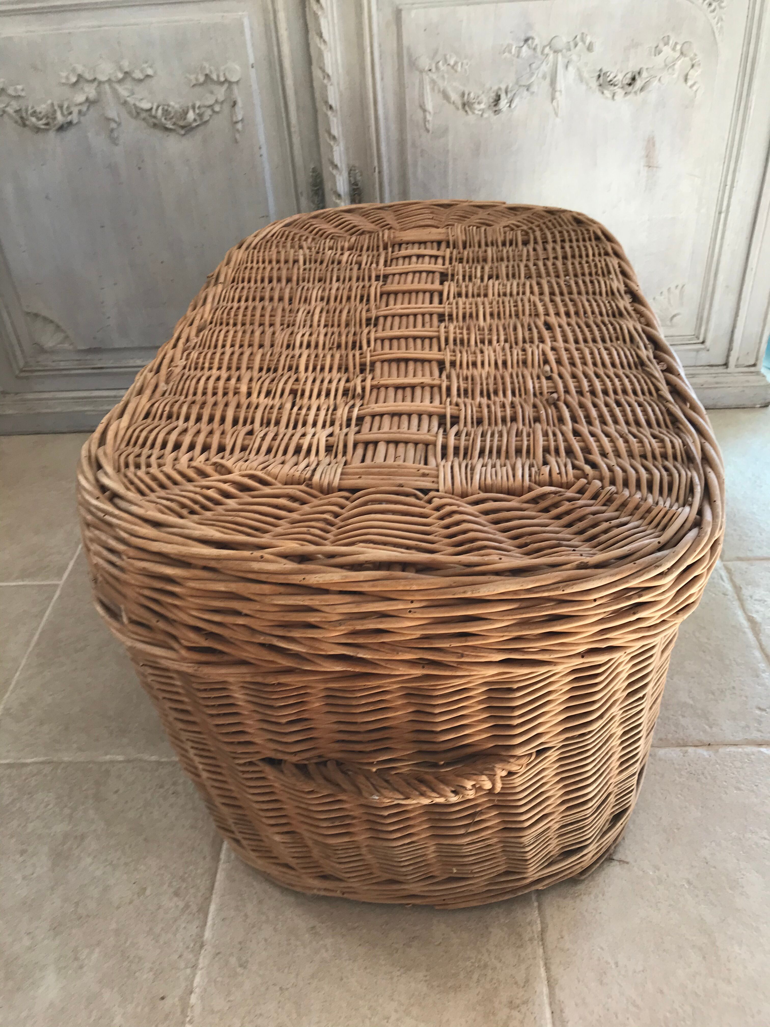 Vintage wicker chest 85 cm