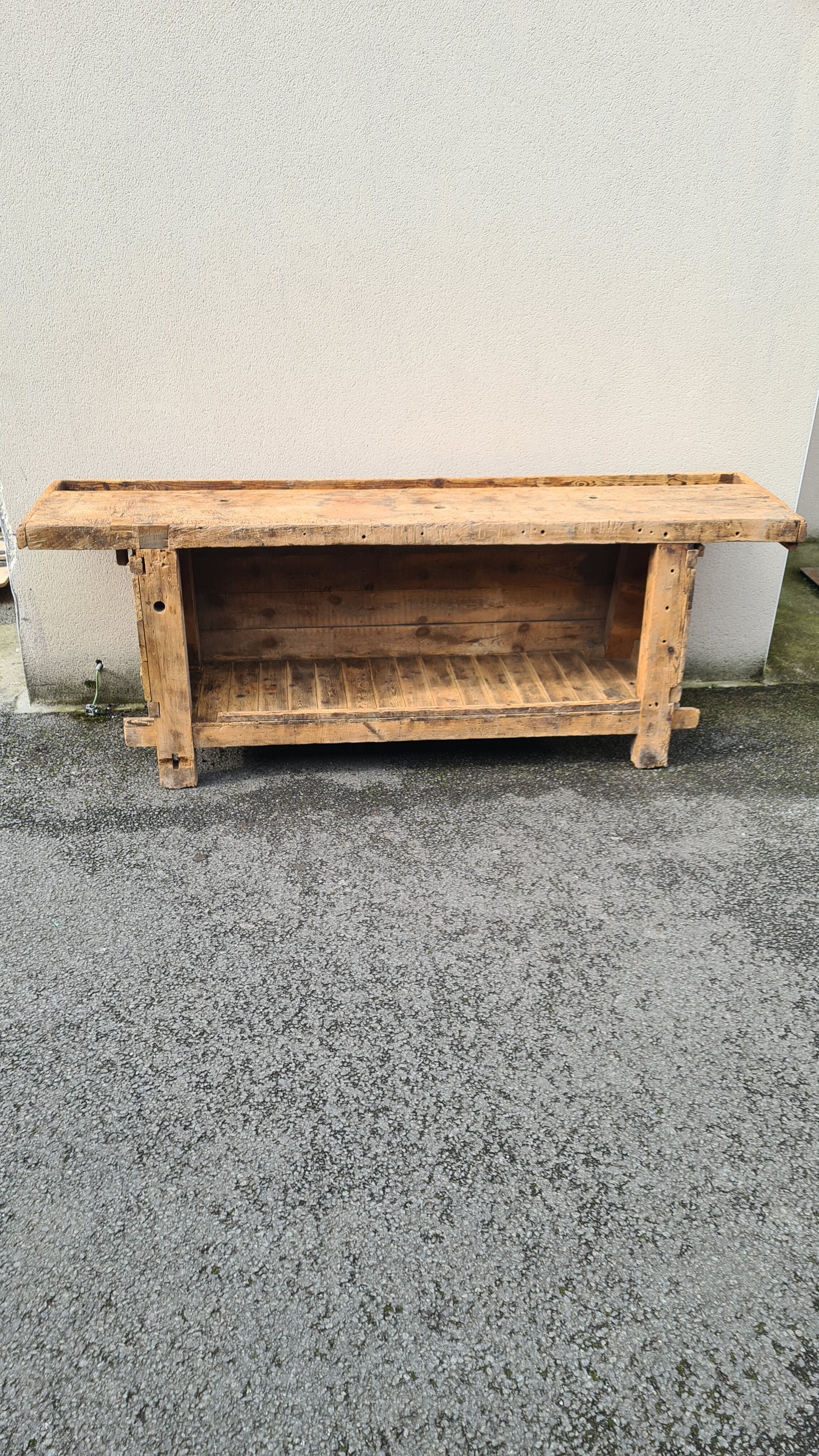 Carpenter's workbech