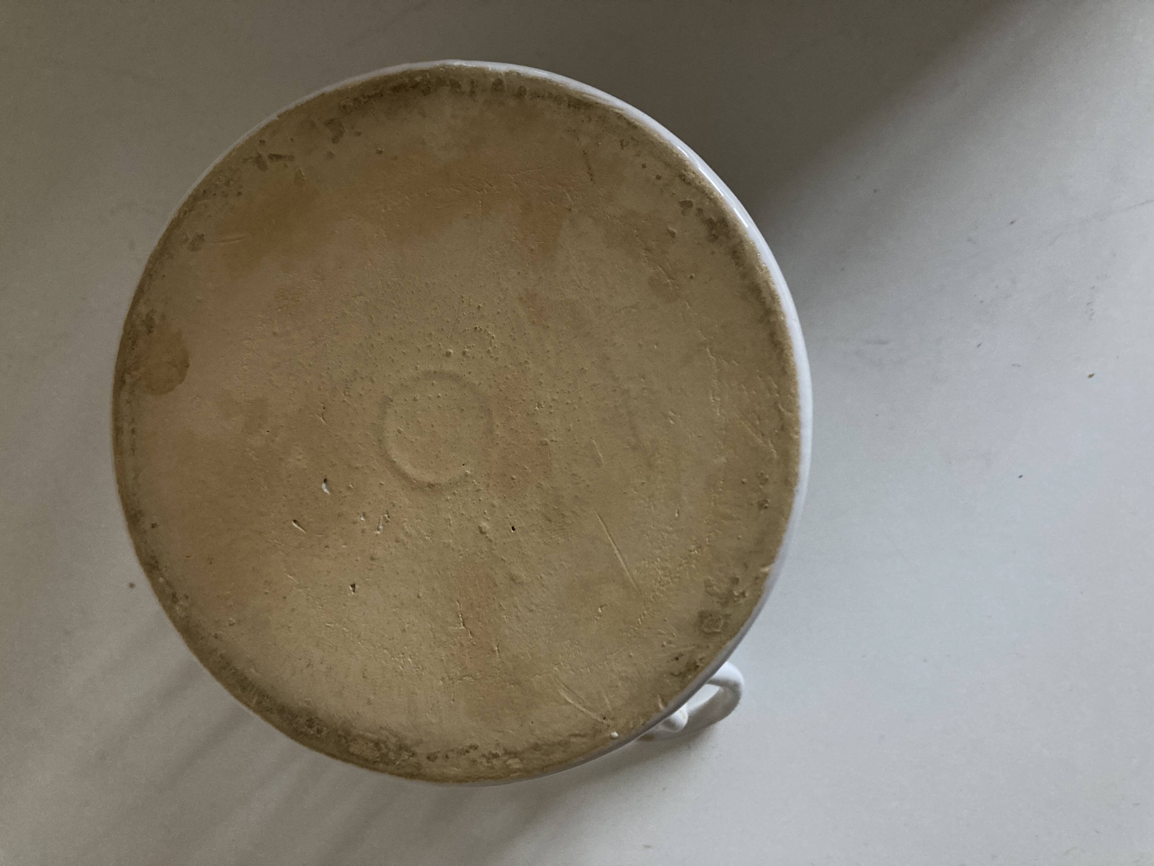 Cache pot directoire néo classique Moustier blanc 1950