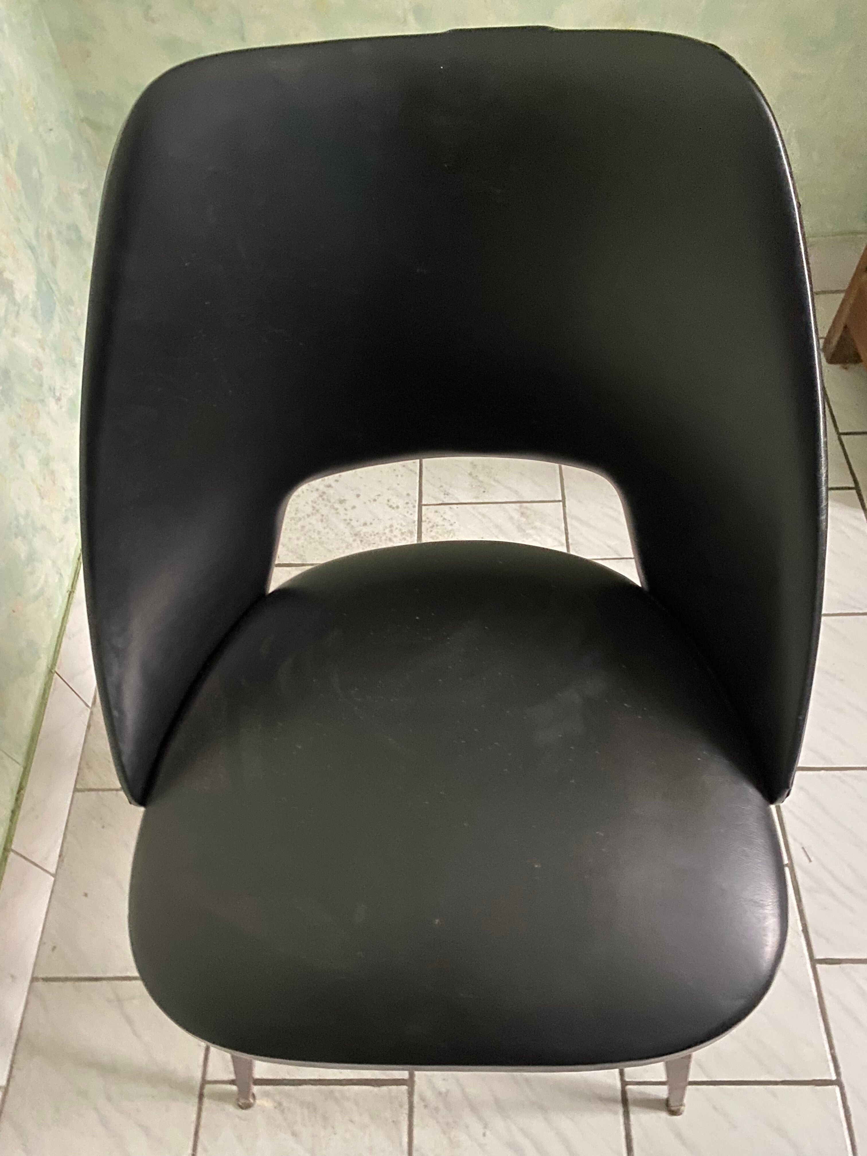 Pair of tonneau chairs