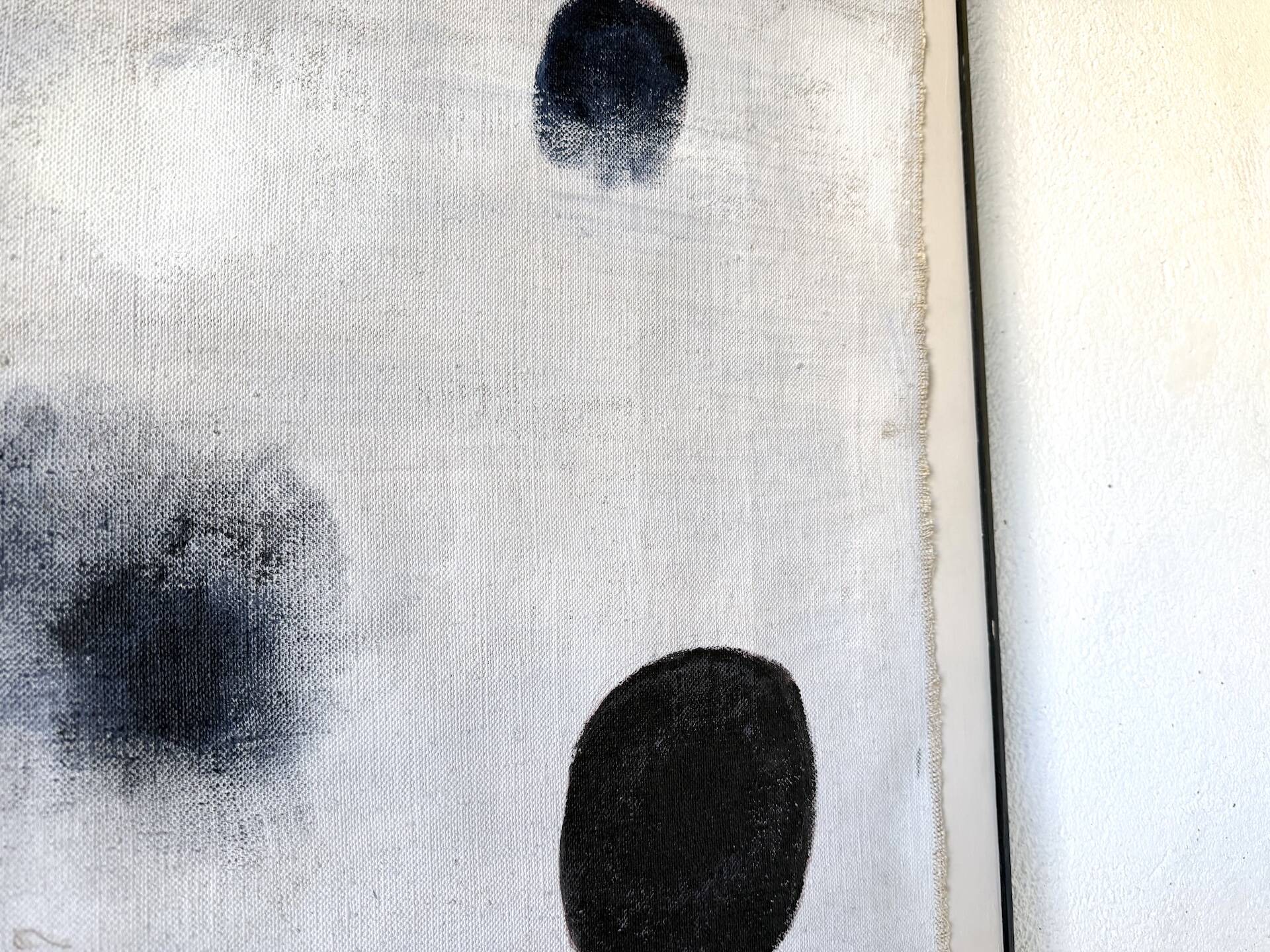 Tableau abstrait sur toile de lin dans le goût de Joan Miro