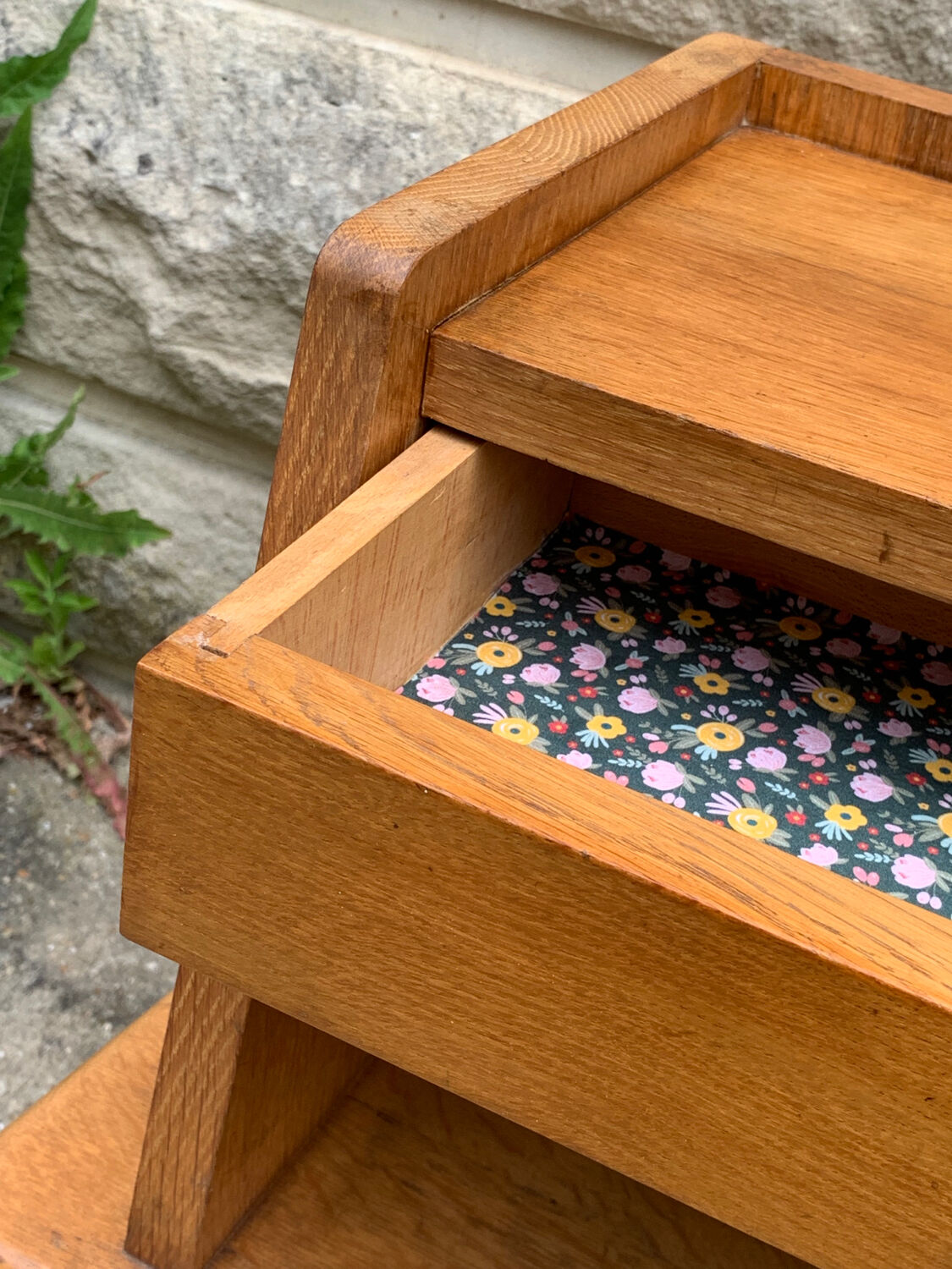 Pair of bedside feet compass solid oak vintage 1950