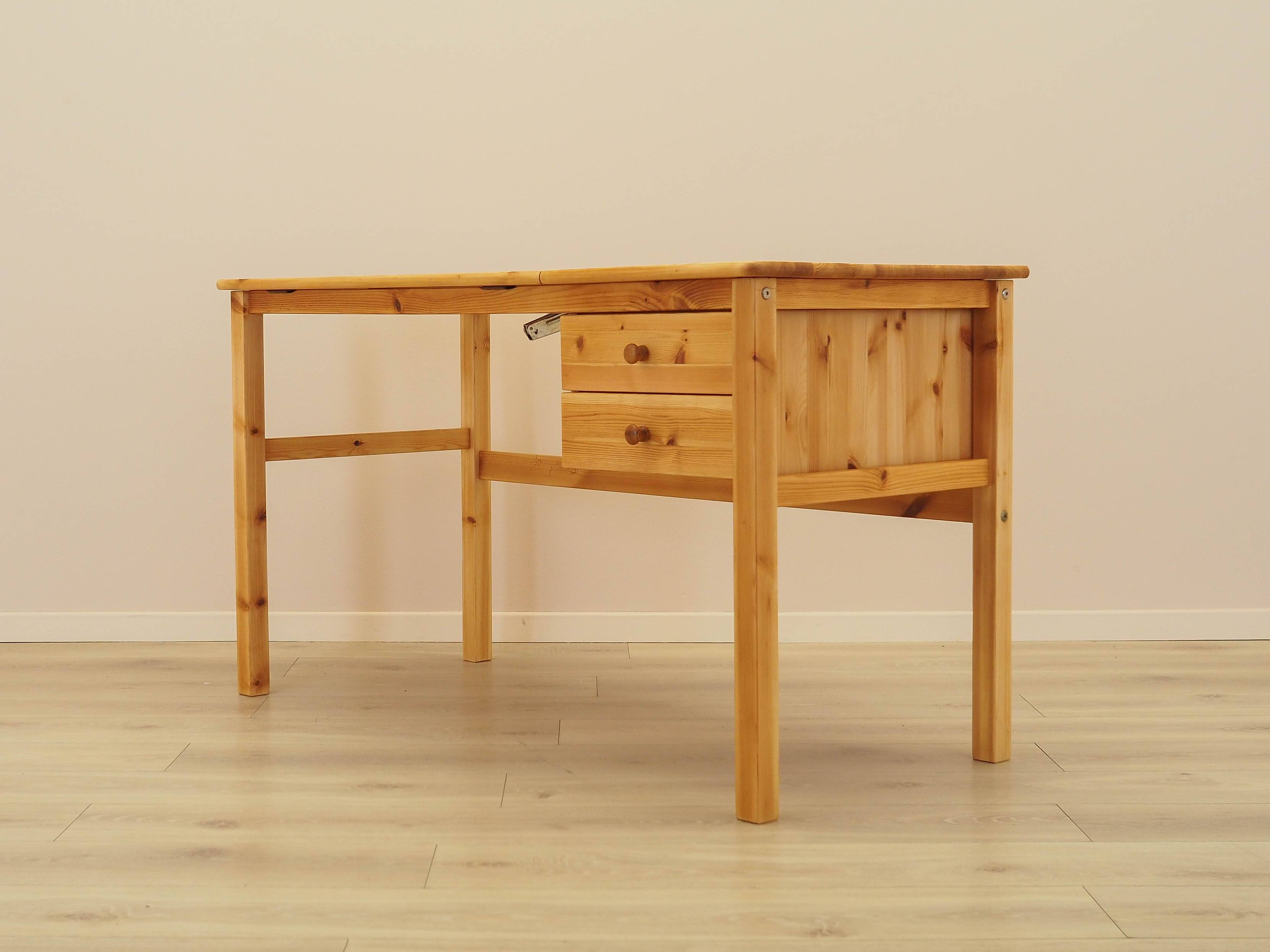 Bureau en pin danois avec plateau réglable, années 1990