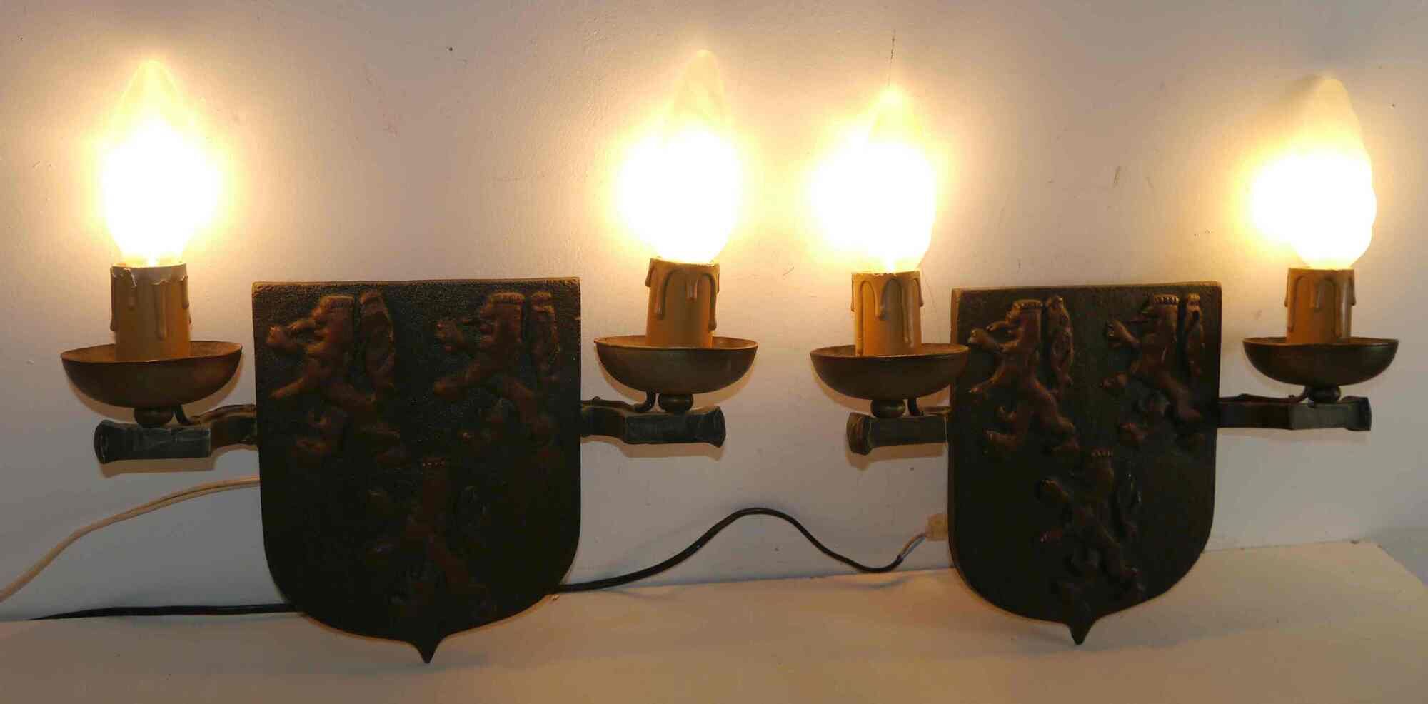 Pair of heraldic coat of lamp for the 60's century