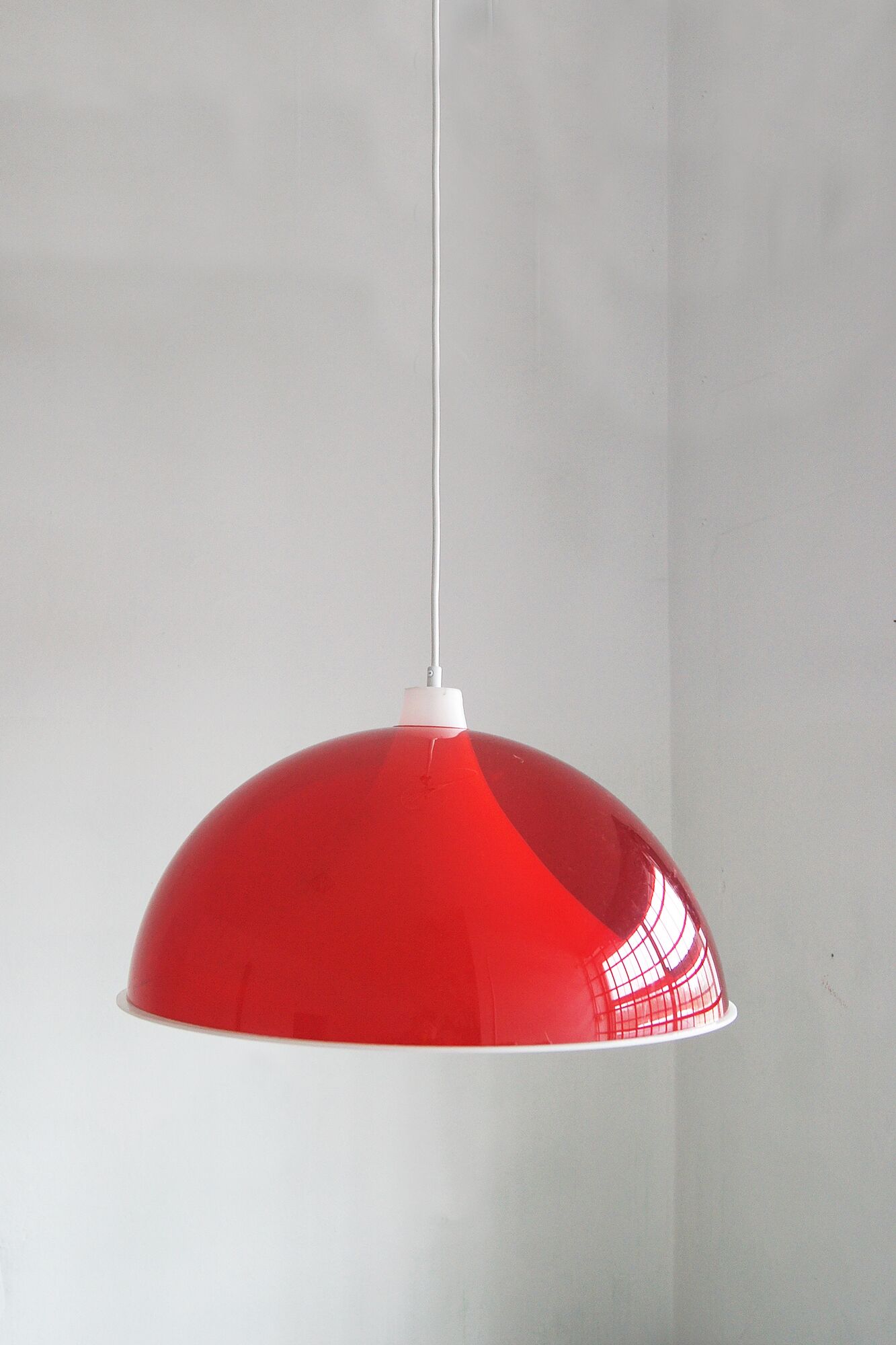 Acrylic Rise & Fall Pendant Lamp