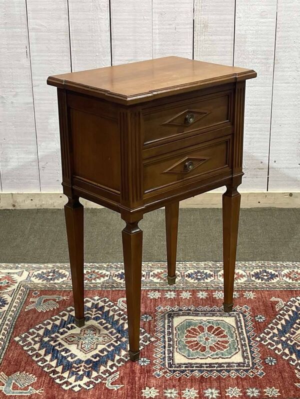 Chevet en merisier des années 1950 de style Louis XVI