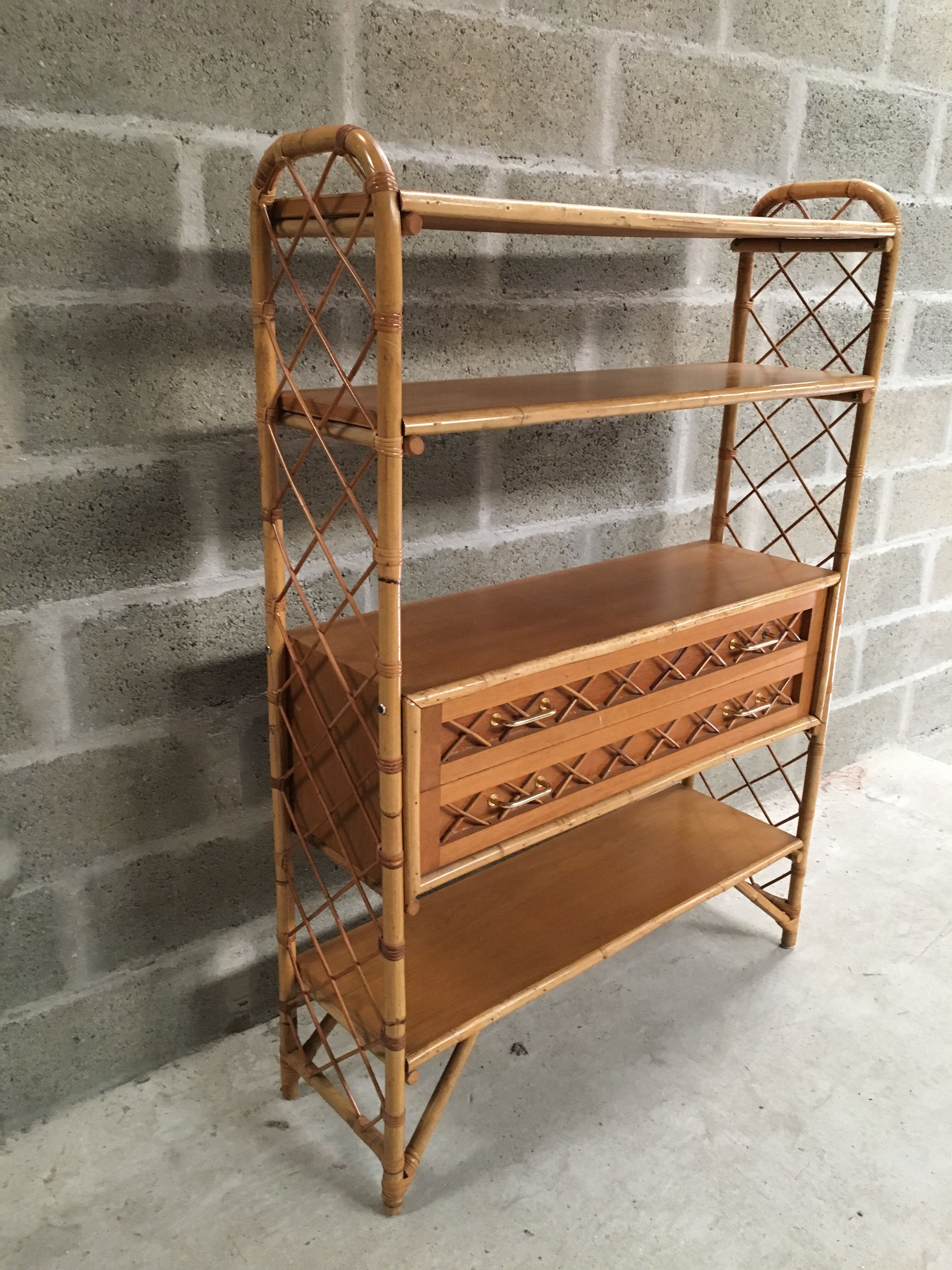 Rattan bookcase from the 60/70