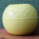 Vase boule jaune, années 50