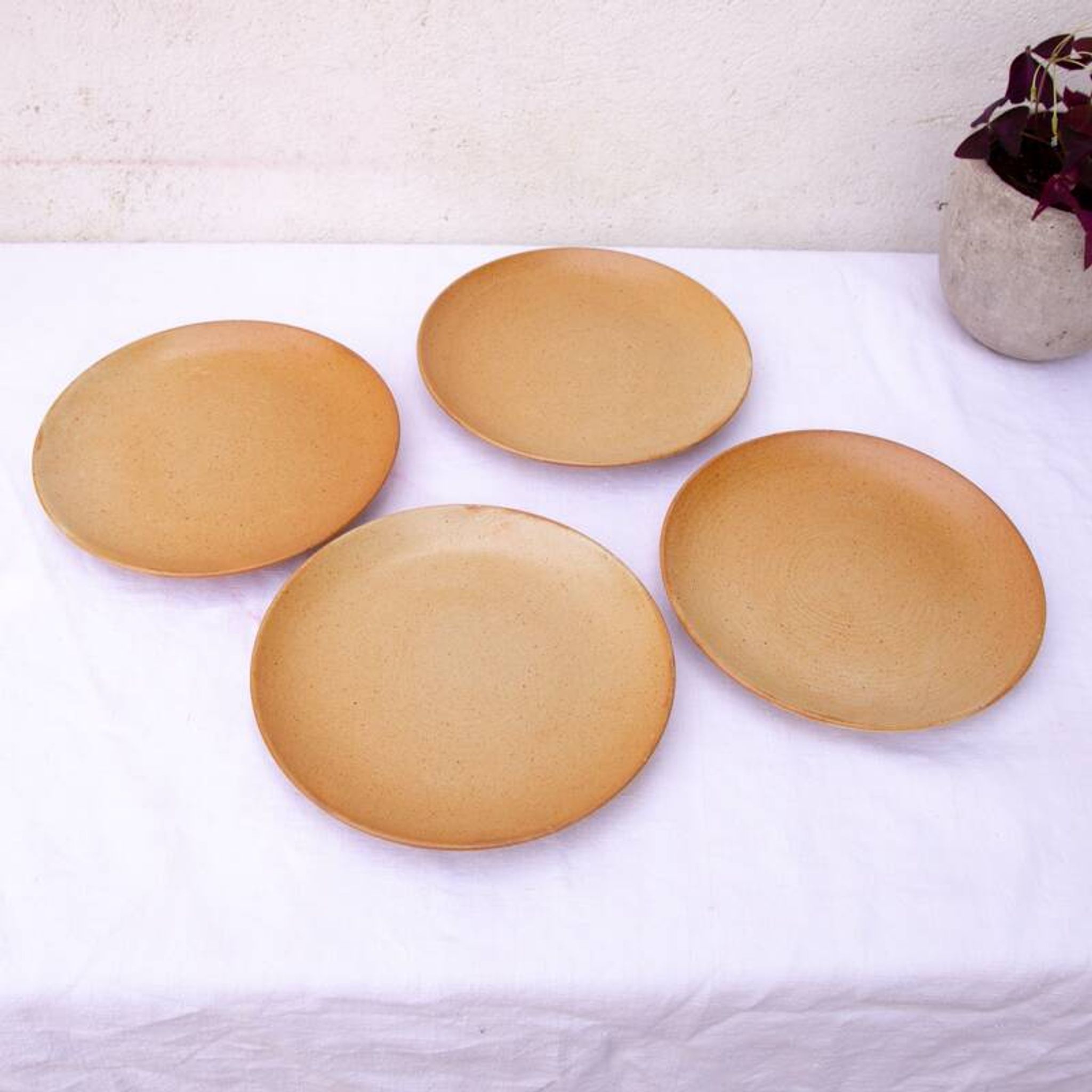 4 assiettes dessert grès village france