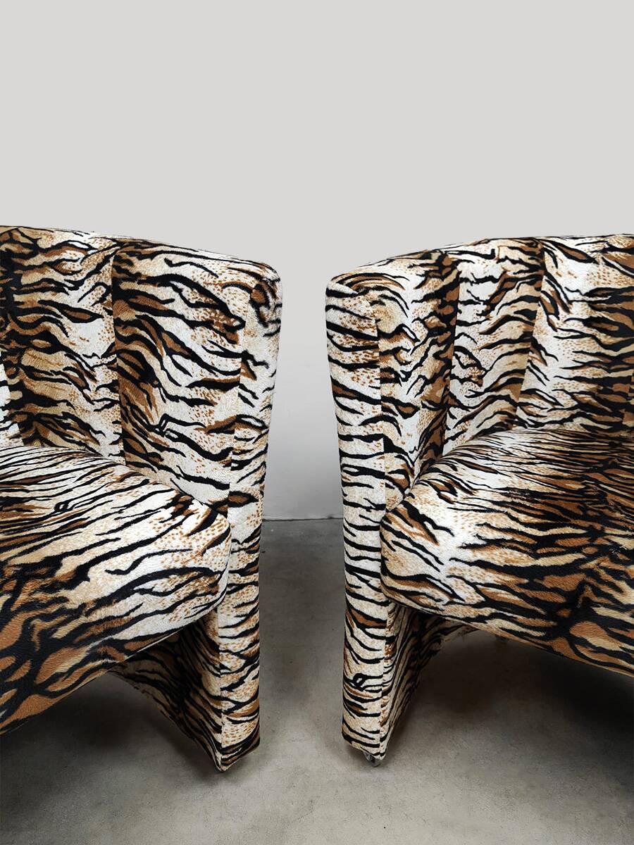 Vintage lounge club armchairs 1970 'Tigerprint'