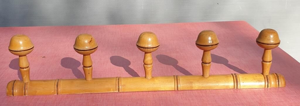 Wall coat rack with 5 hooks 1900