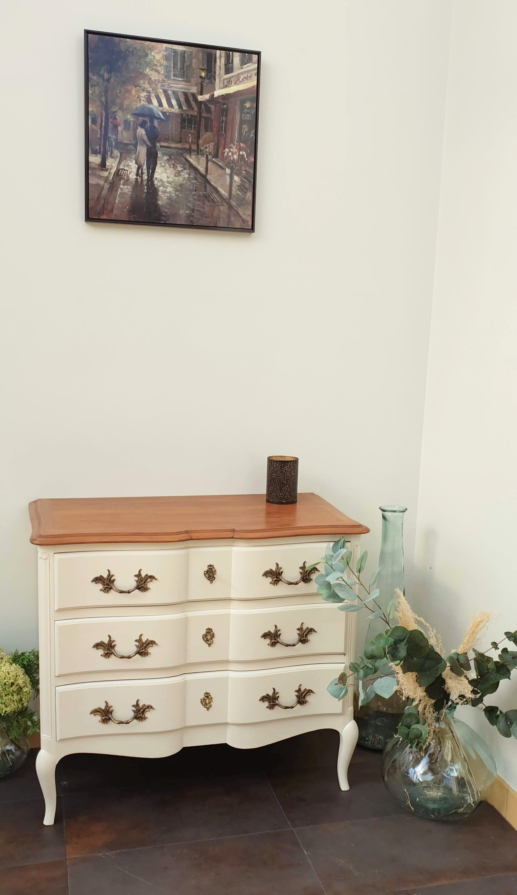 Creme white chest of drawers