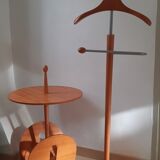 Valet de nuit et porte revue