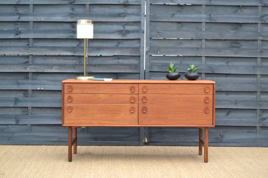 Commode en teck par Meredew * 132 cm